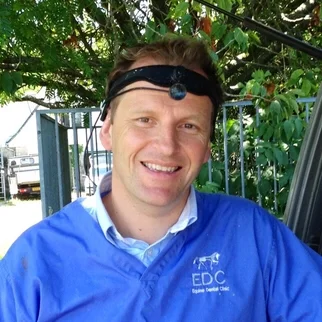 VISITING SPECIALISTS — Peasebrook Equine Clinic