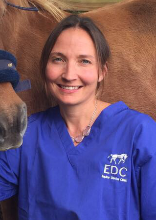 Nicole du Toit Equine Dental Expert Nicole Du Toit works along with Chris Pearce as part of the Equine Dental Clinic. Nicole obtained her veterinary degree from University of Pretoria in South Africa in 2000 and a PhD in equine dentistry at the University of Edinburgh. In 2011 Nicole returned to South Africa and started up her own equine dental referral clinic. In 2013 she was part of the first group of vets to become a diplomat in the European Veterinary Dental College Equine sub-specialty. Nicole has numerous publications on equine dentistry and has lectured and tutored at many international veterinary congresses. 