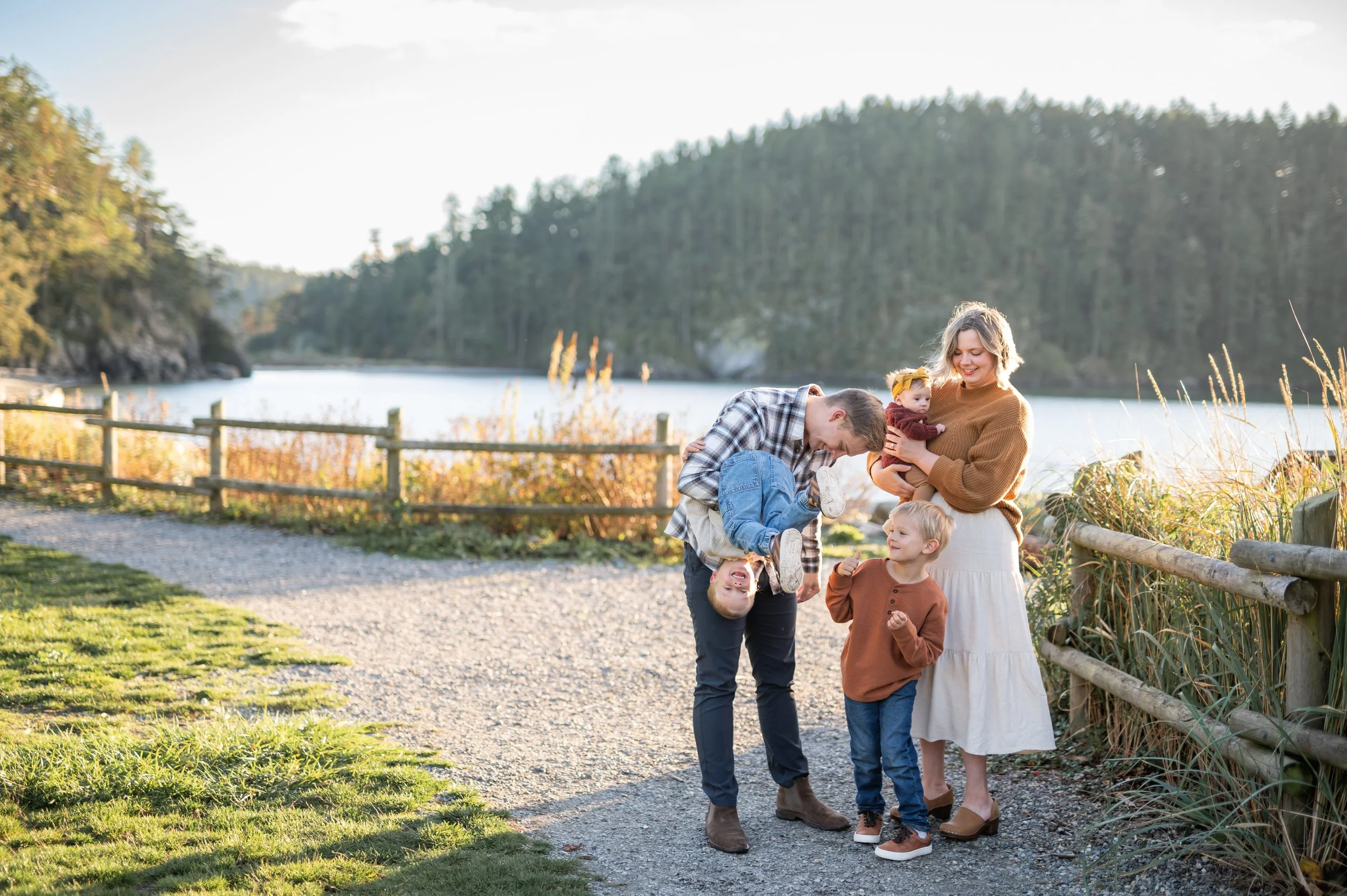 family of 5 photoshoot in fall on the beach