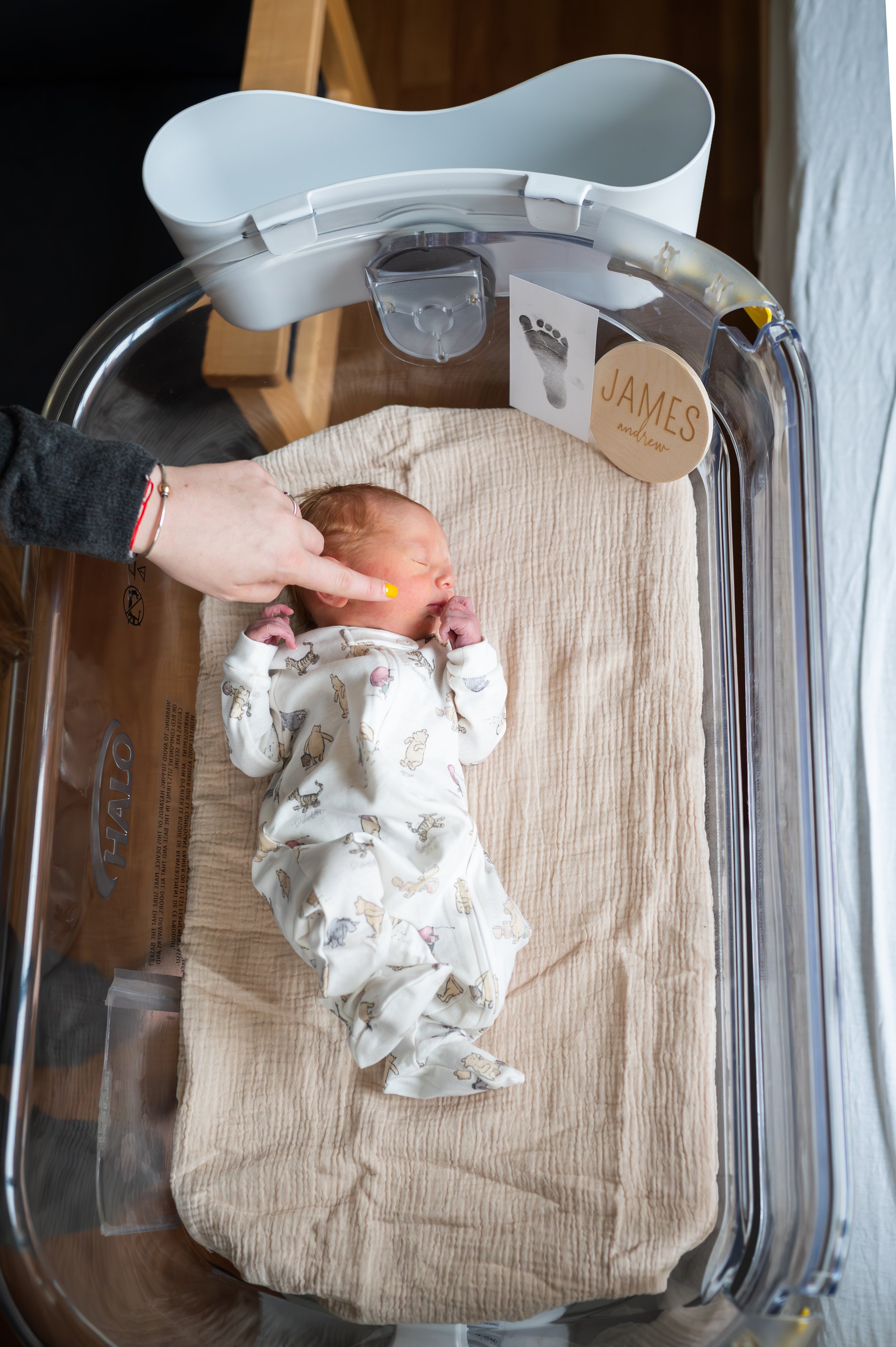 Fresh 48 newborn session at a hospital