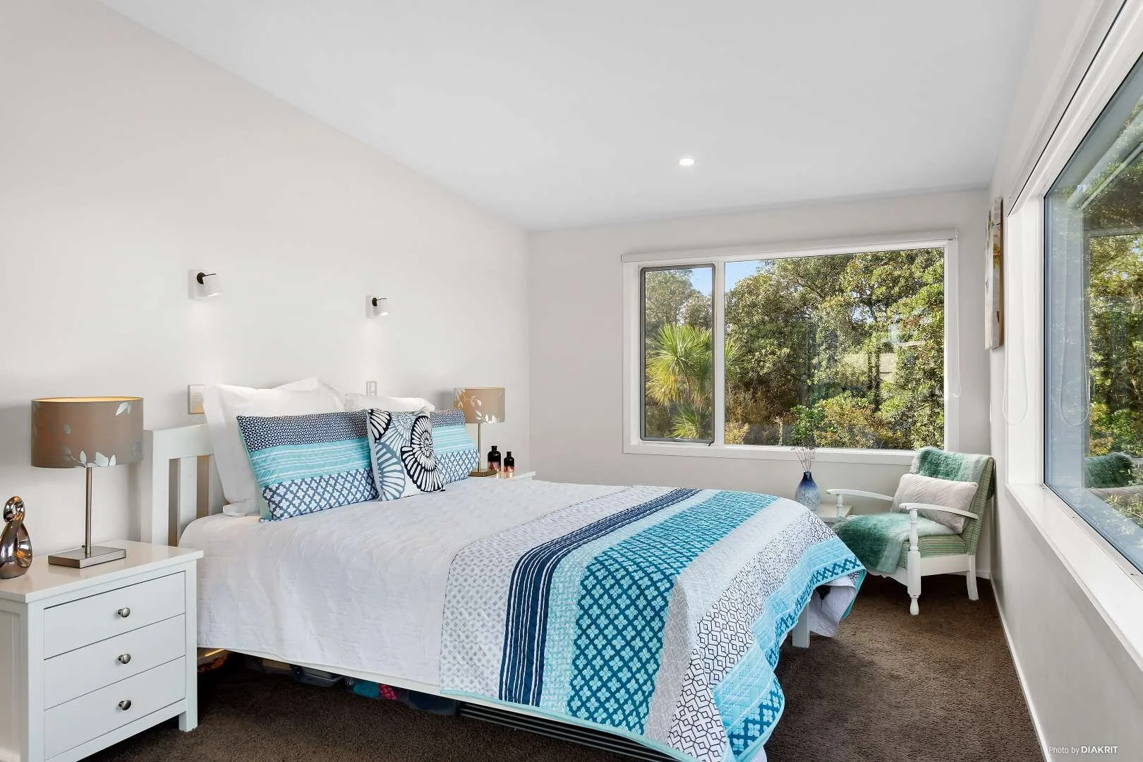 House-for-sale-by-Bob-Voss-Real-Estate-agent-Browns-Bay-Barfoot-&-Thompson-Bedroom-2.jpg