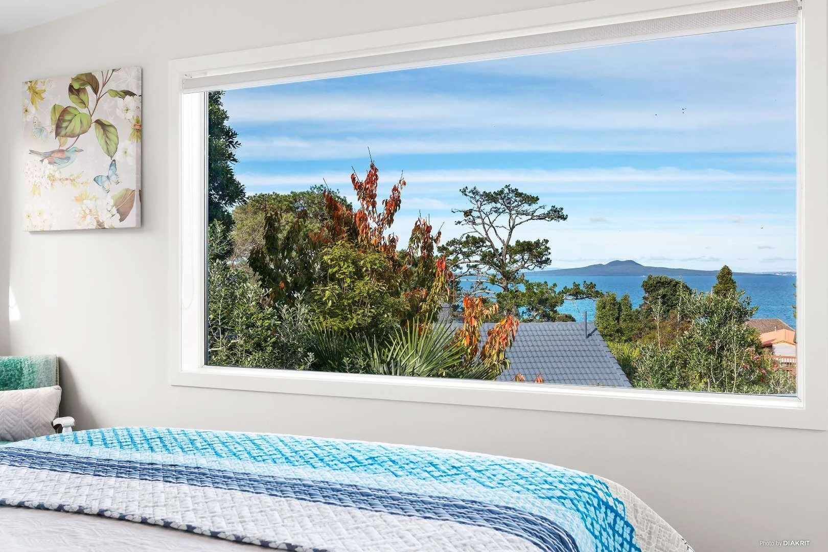 House-for-sale-by-Bob-Voss-Real-Estate-agent-Browns-Bay-Barfoot-&-Thompson-Bedroom.jpg