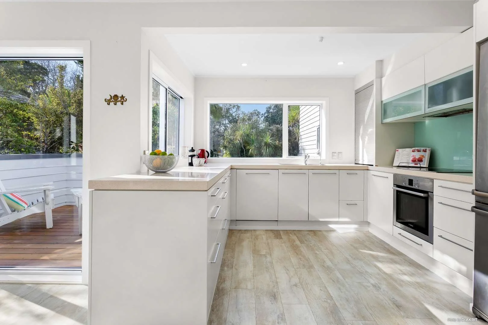 House-for-sale-by-Bob-Voss-Real-Estate-agent-Browns-Bay-Barfoot-&-Thompson-Kitchen.jpg