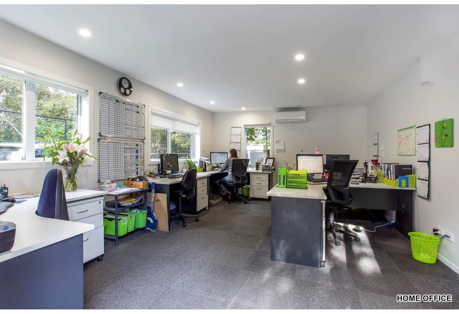 House-for-sale-by-Bob-Voss-Real-Estate-agent-Browns-Bay-Barfoot-&-Thompson-Bedroom-Home-office.jpg