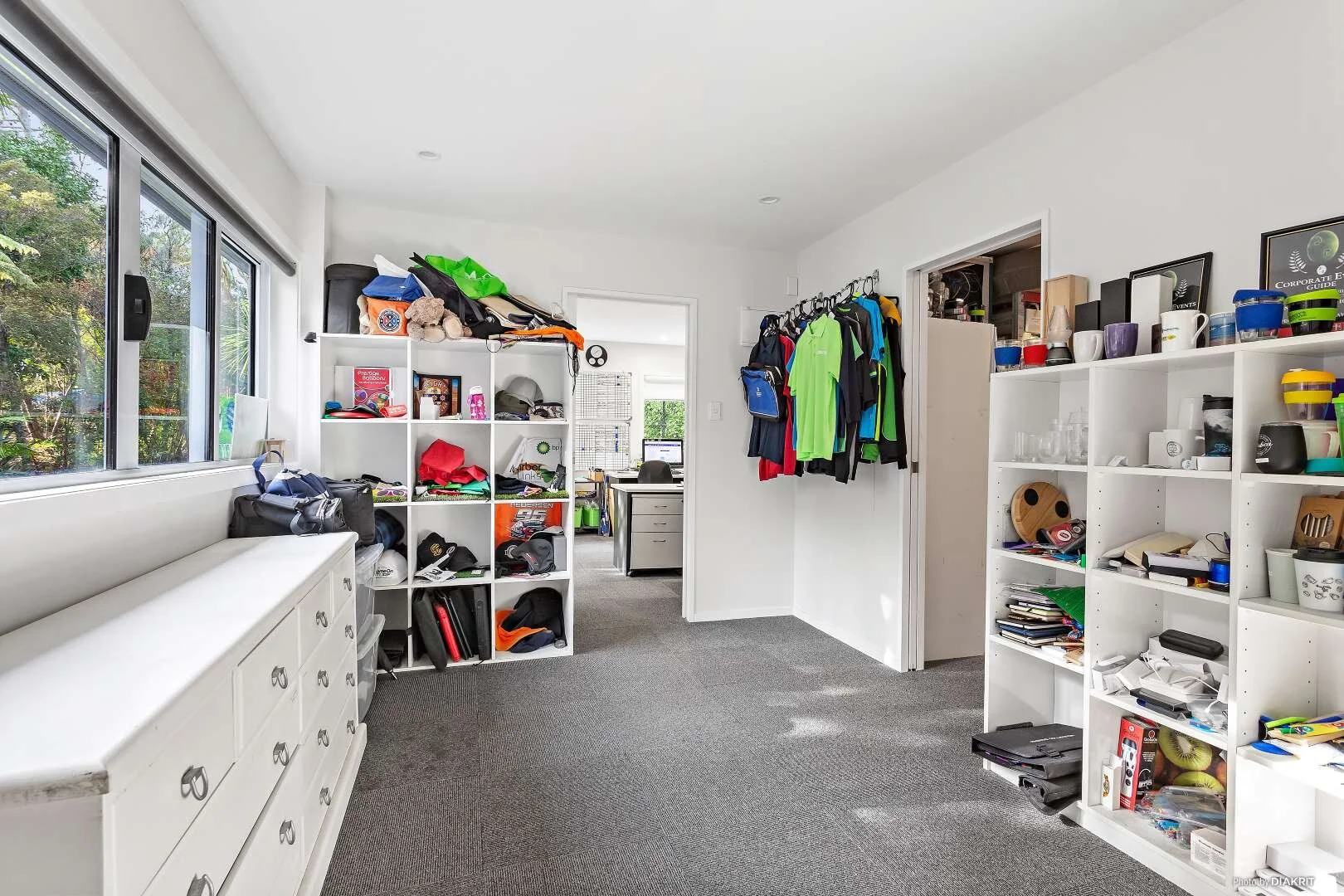 House-for-sale-by-Bob-Voss-Real-Estate-agent-Browns-Bay-Barfoot-&-Thompson-Bedroom-Home-office-2.jpg