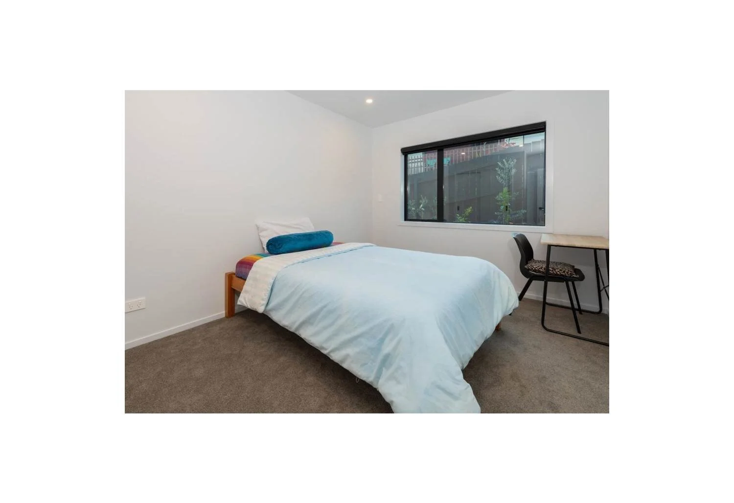 House-for-sale-by-Bob-Voss-at-Barfoot-&-Thompson-Browns-Bay-Auckland-bedroom.jpg
