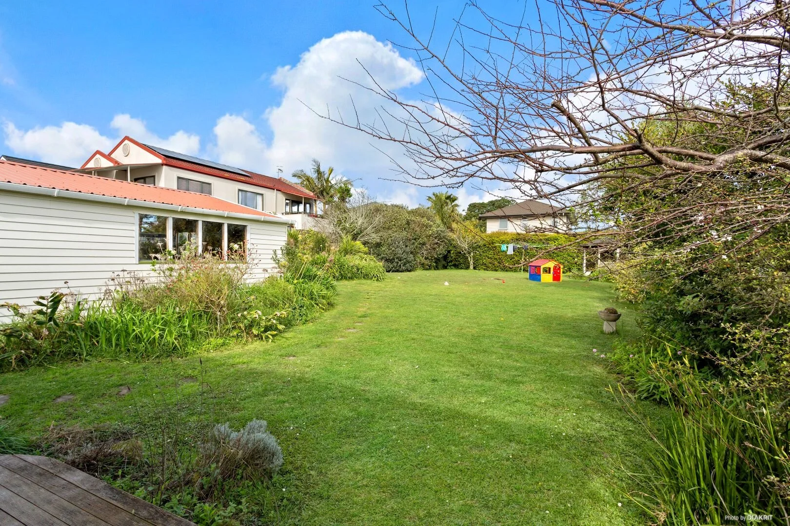 67-Aramoana-House-for-sale-by-Bob-Voss-garden-2.jpg