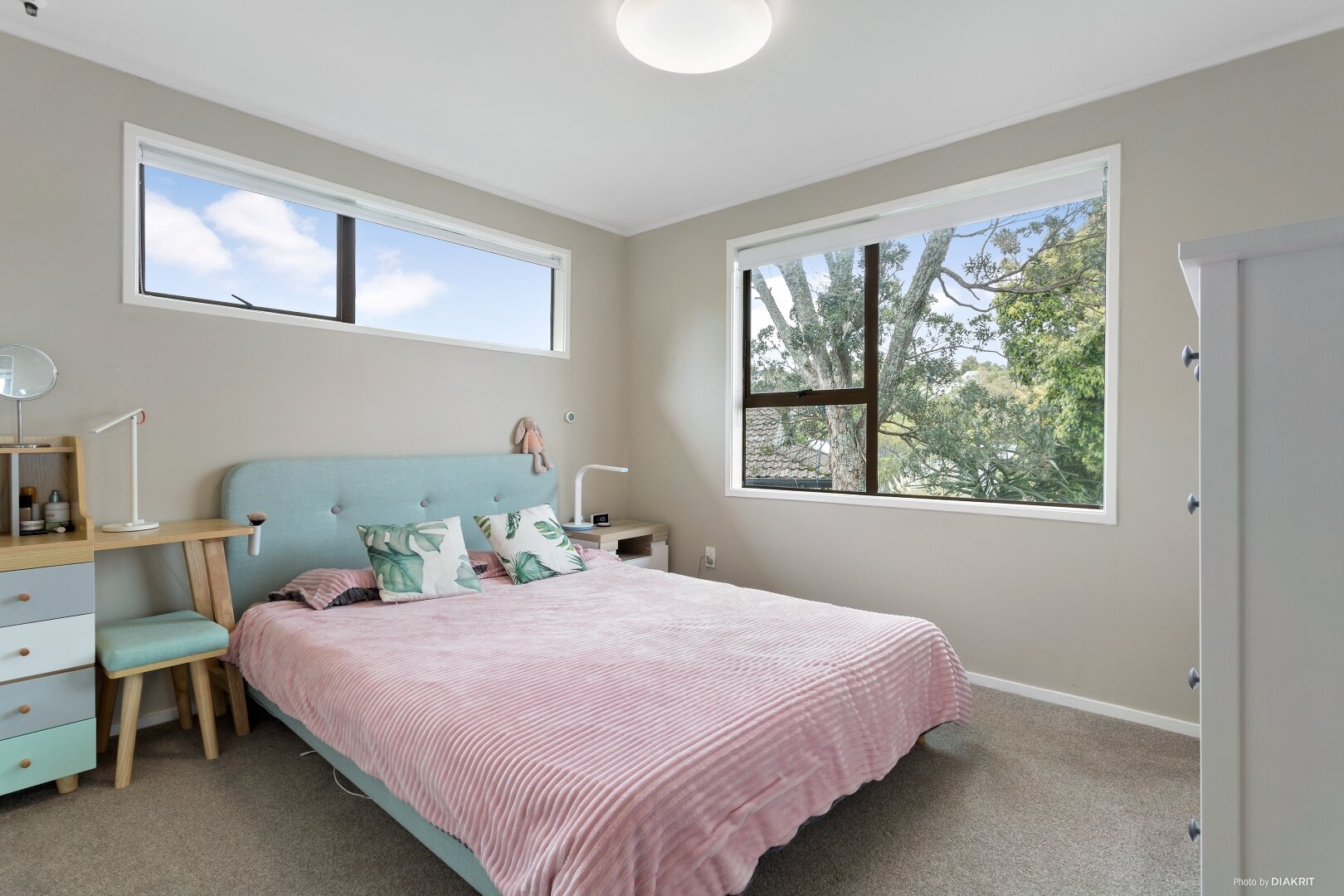 26-Cranston-House-For-Sale-by-Bob-Voss-bedroom.jpg