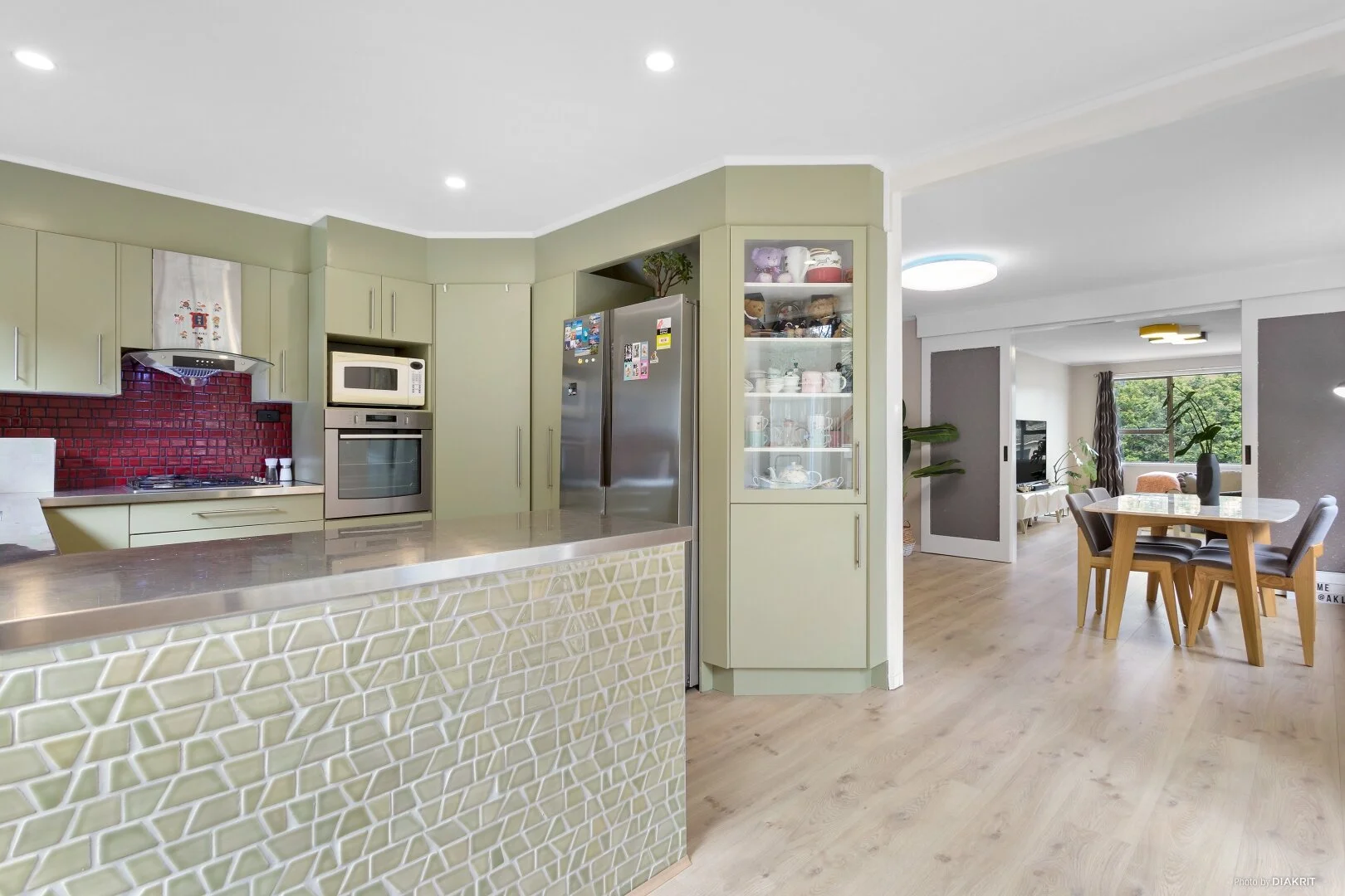 26-Cranston-House-For-Sale-by-Bob-Voss-dining-2.jpg