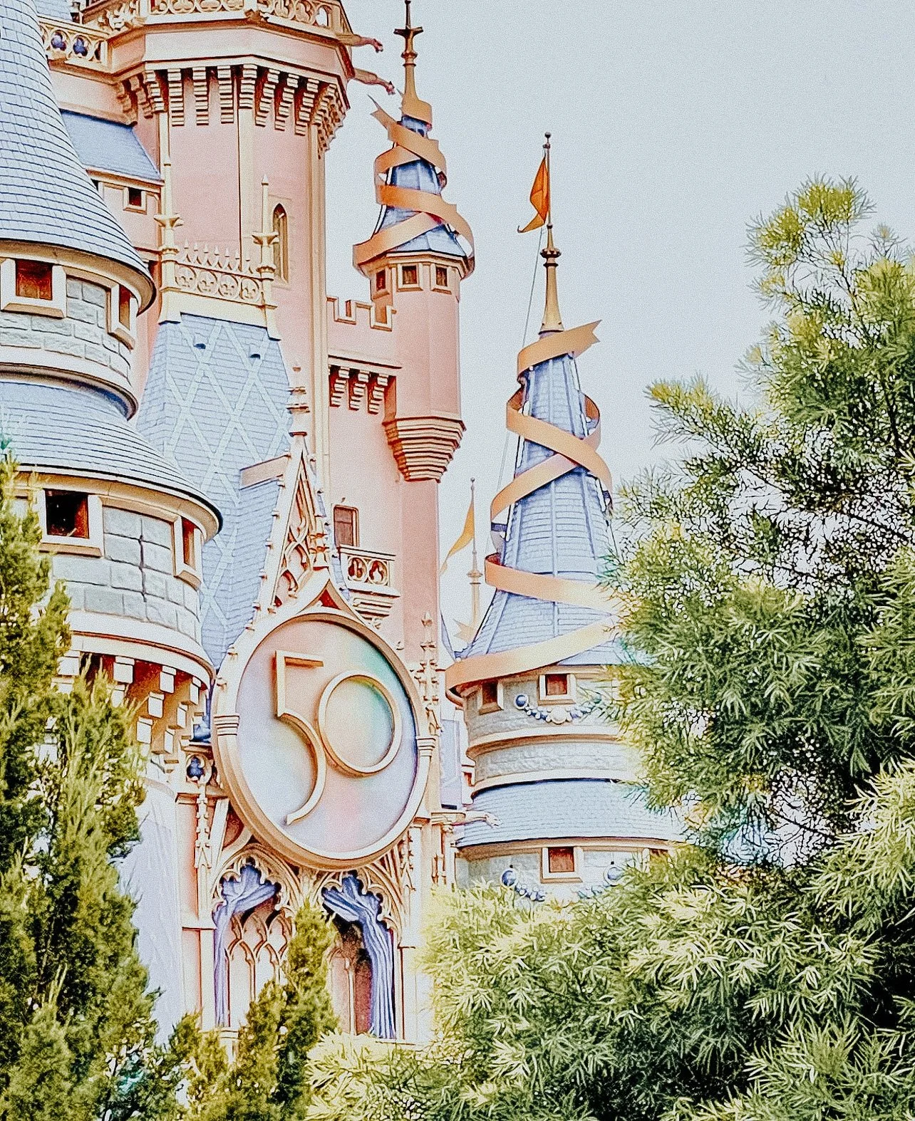 DISNEY GUIDE 2022