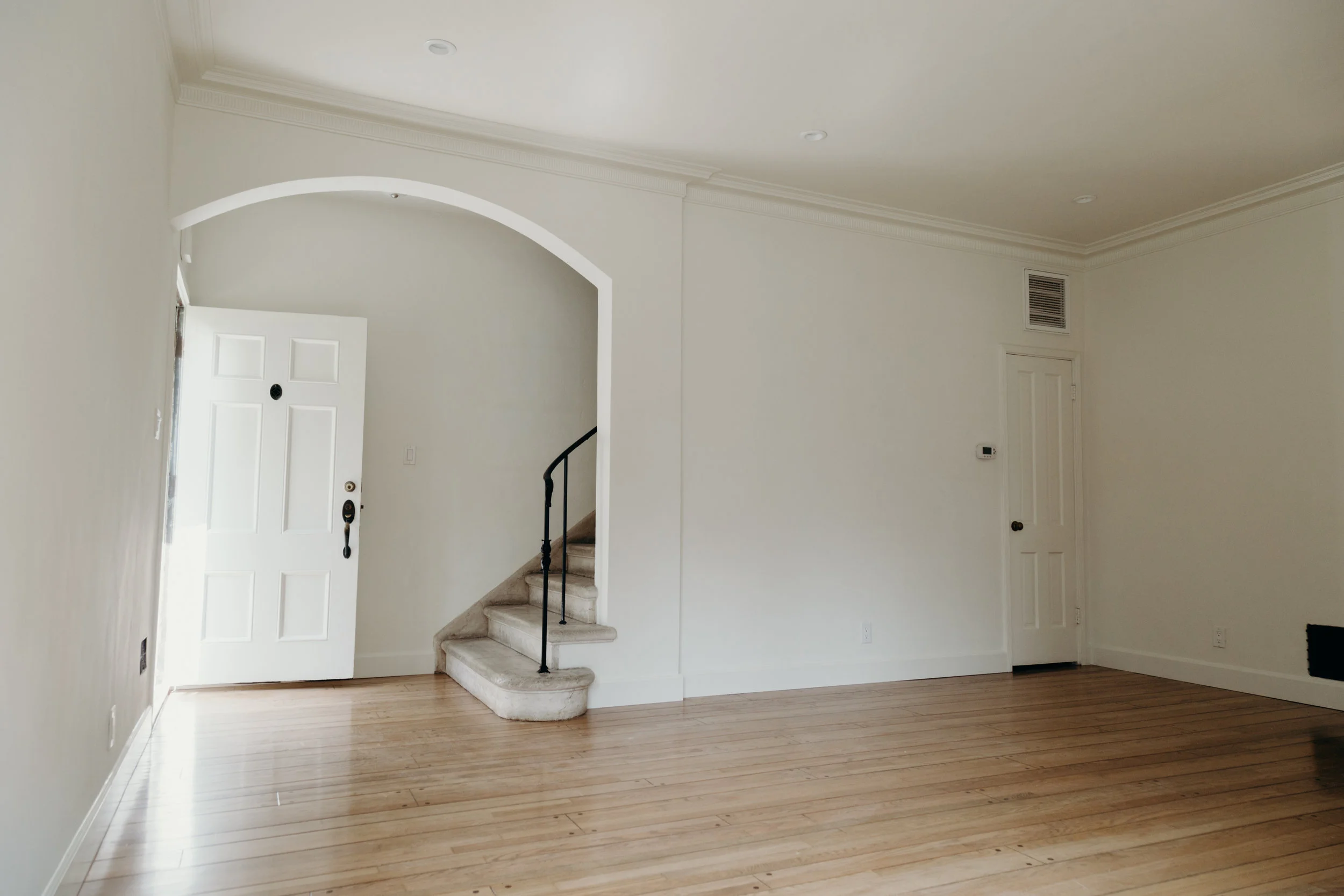 Living Room SE Corner