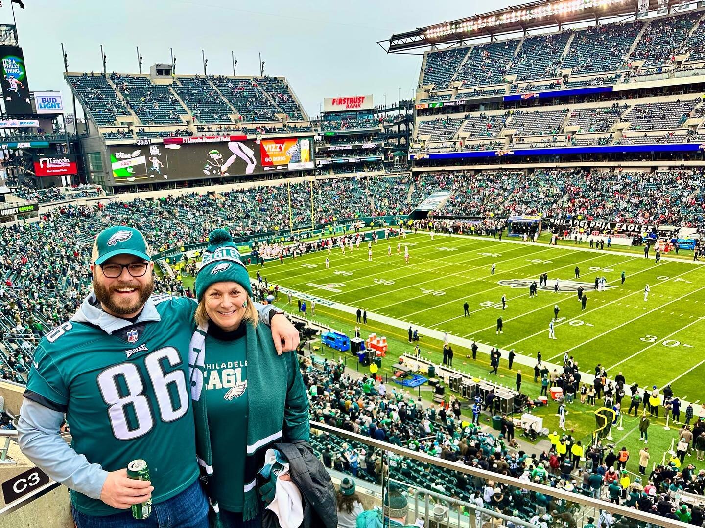 Go Birds! Also, happy birthday Mom. 

#flyeaglesfly #gobirds #philadelphiaeagles #nfcchampionship