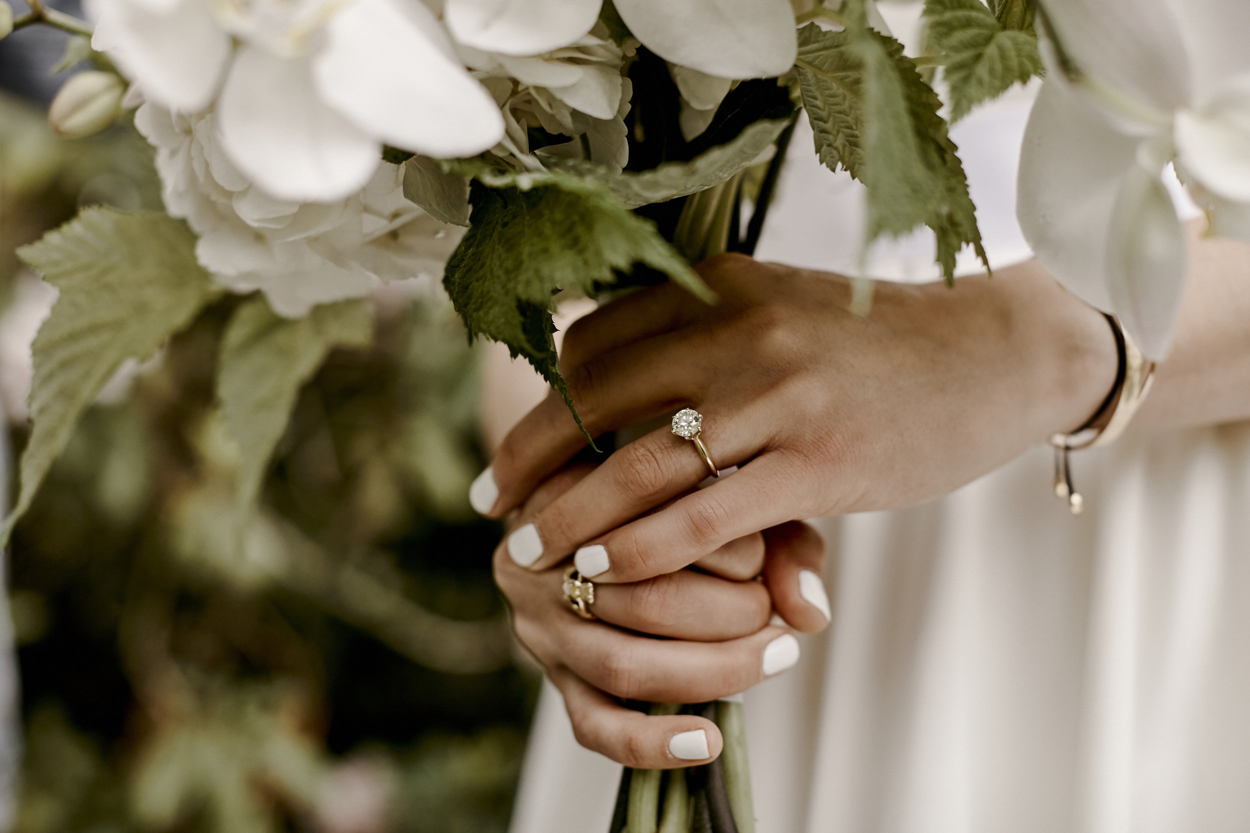 20190525_Ali+Ryan_Wedding_01_BridalDetails_018.jpg