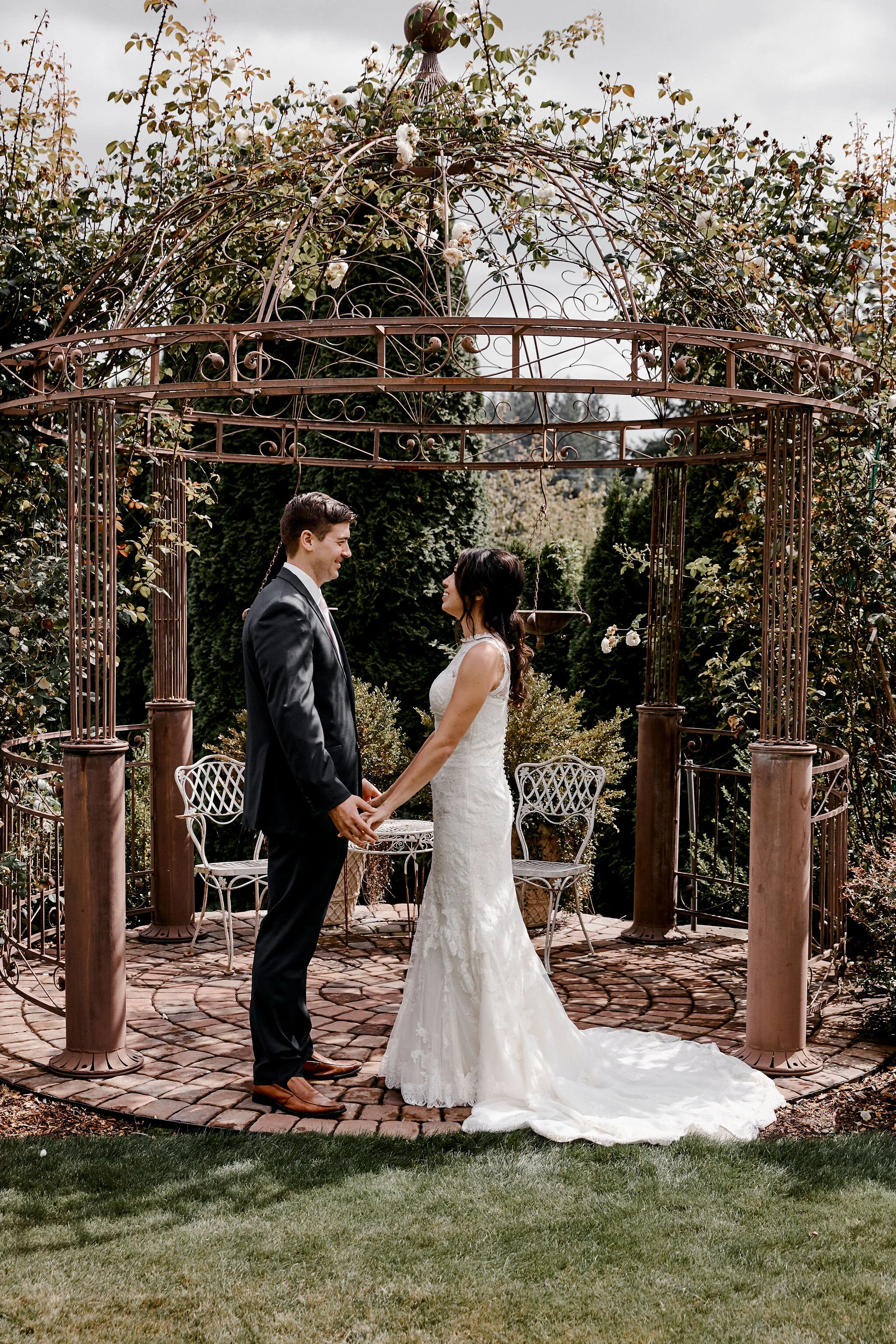 20190816_Megan+Trevor_05_IntimateFormals_010.jpg
