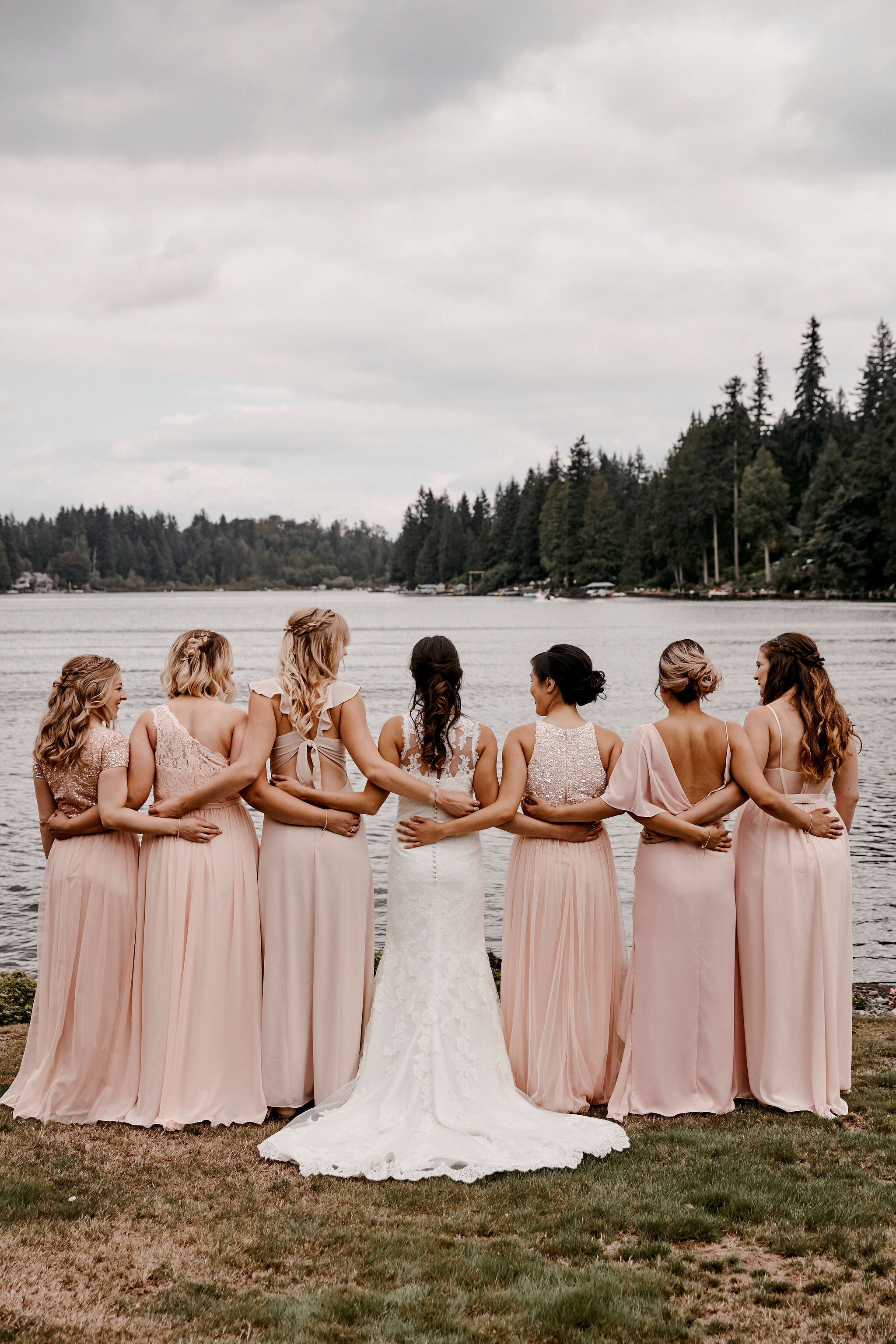 20190816_Megan+Trevor_06_BridalPartyFormals_018.jpg