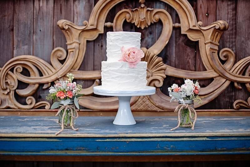 a cake life wedding cakes oahu honolulu.jpg