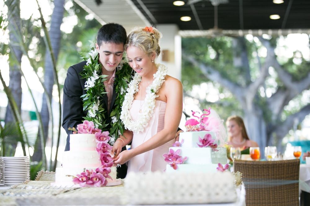 tiers-of-joy-hawaii-wedding-cakes 3.jpg