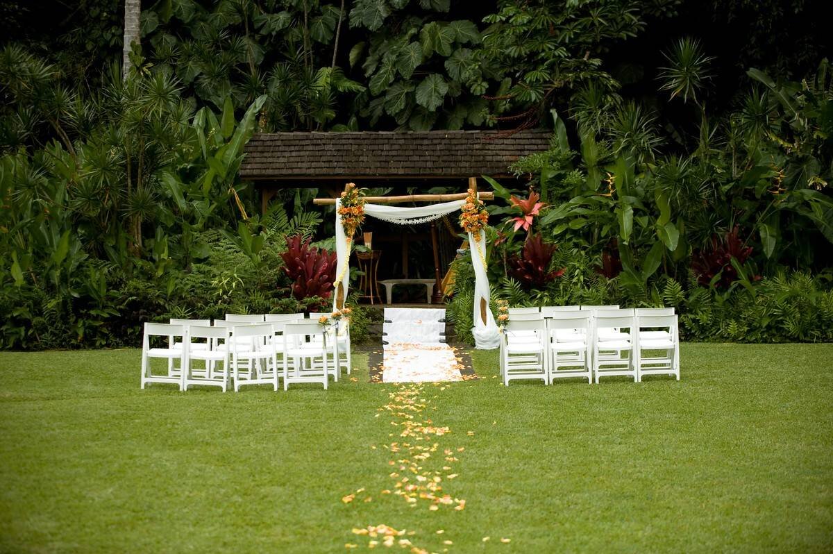 Haiku Gardens Oahu Wedding Venues