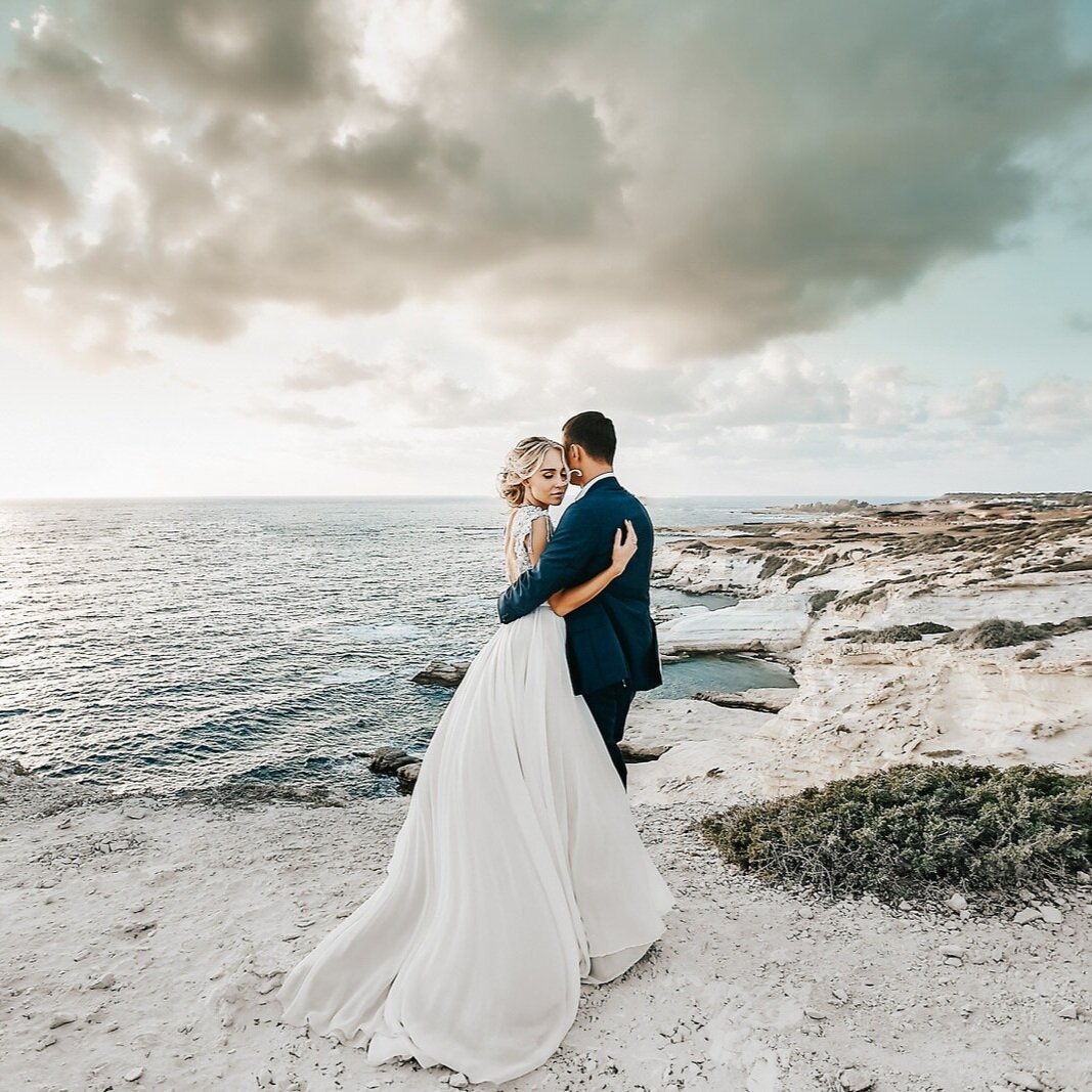Sunset+beach+portrait+Engagement+and+Hawaii+wedding+photograher+%282+of+5%29+%282%29.jpg