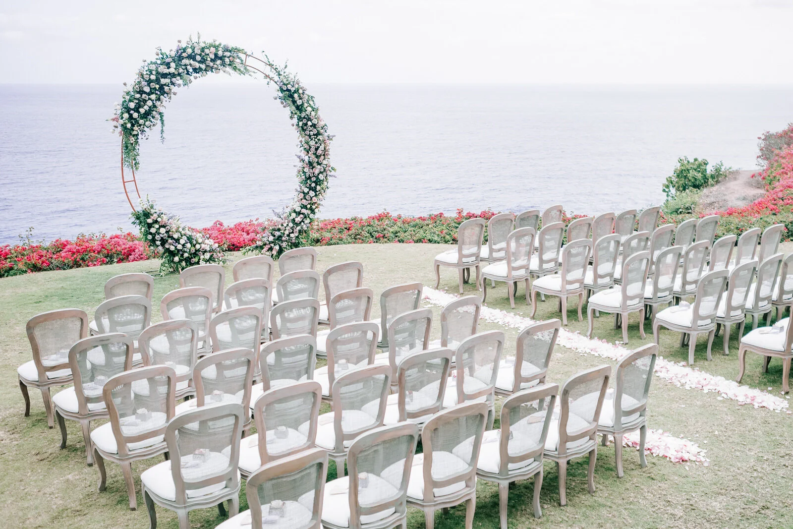 How much does a Hawaii wedding cost? — HNL STUDIOS
