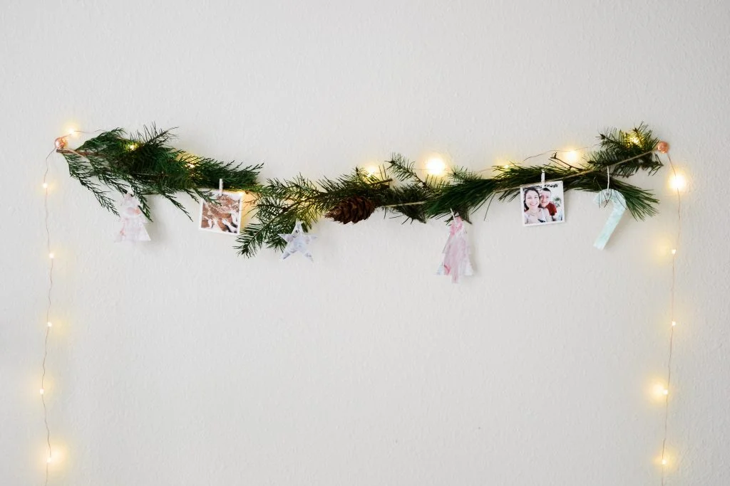 Holiday Wall Decor DIY - Noodoso