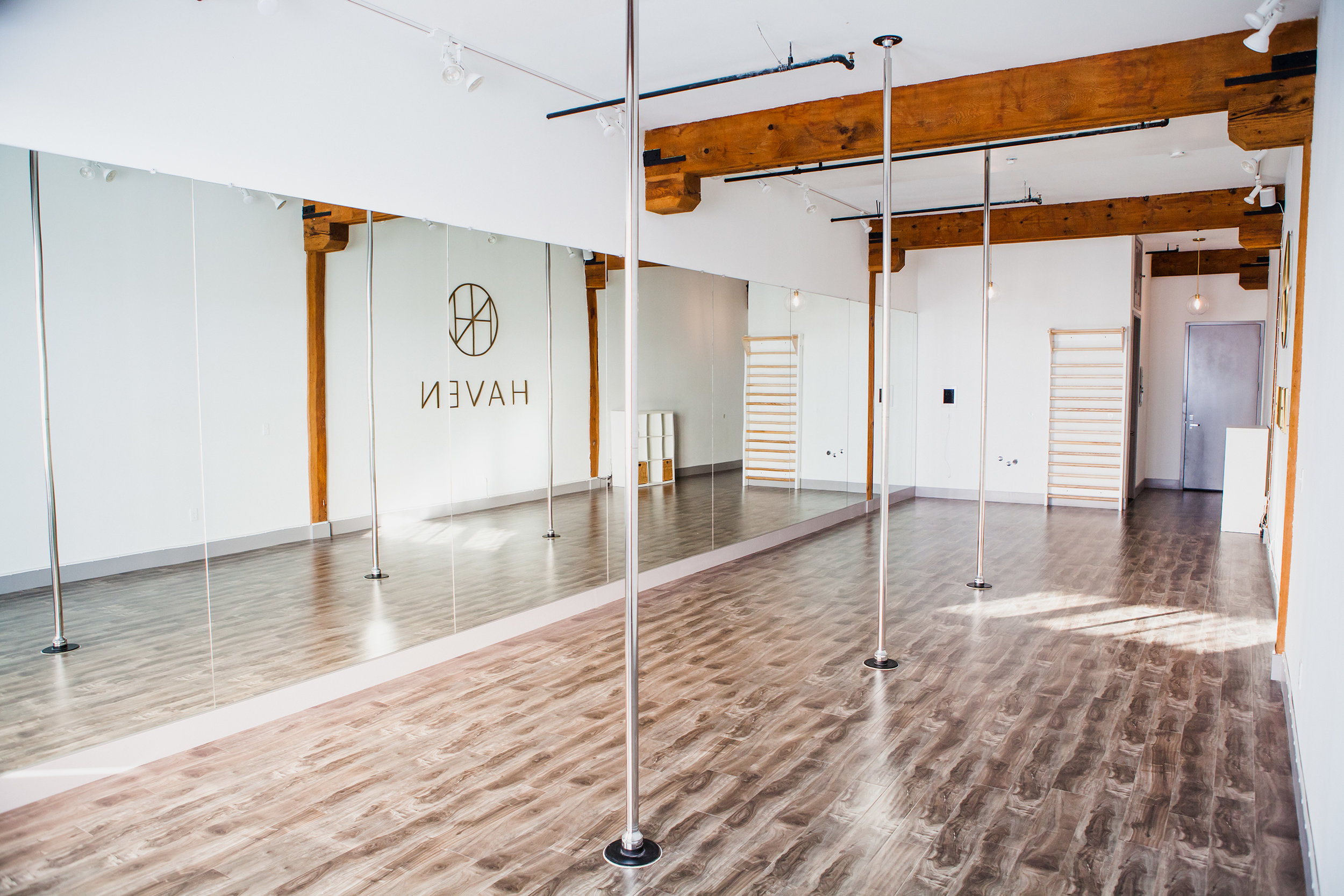 Haven rental for pole, dance, fitness and photography
