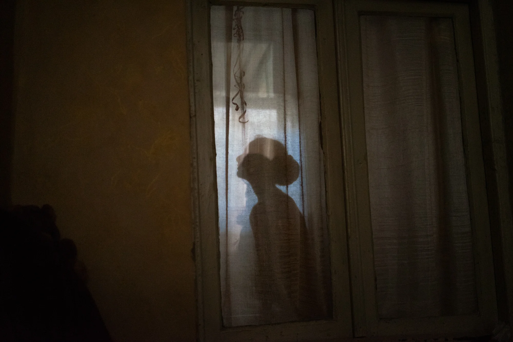 While exploring Tbilisi and Baku I spent the night at the homes of different families. I was interested in capturing the fragility of these young humans. Fleeting figures who are still trying to position themselves somewhere. The images represent a search for intimacy. A search for belonging in unfamiliar places. Passenger 2016-2019