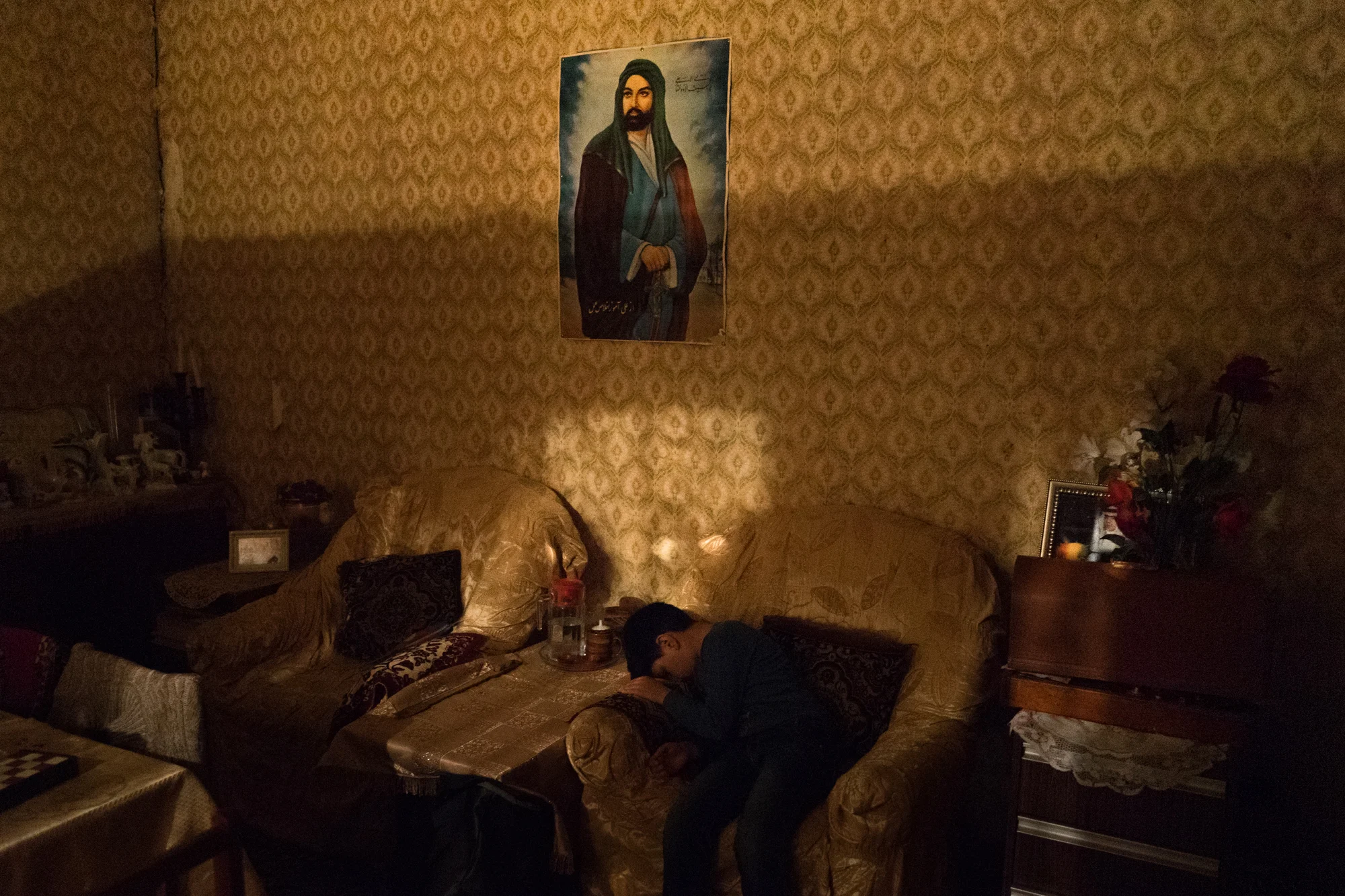 While exploring Tbilisi and Baku I spent the night at the homes of different families. I was interested in capturing the fragility of these young humans. Fleeting figures who are still trying to position themselves somewhere. The images represent a search for intimacy. A search for belonging in unfamiliar places. Passenger 2016-2019