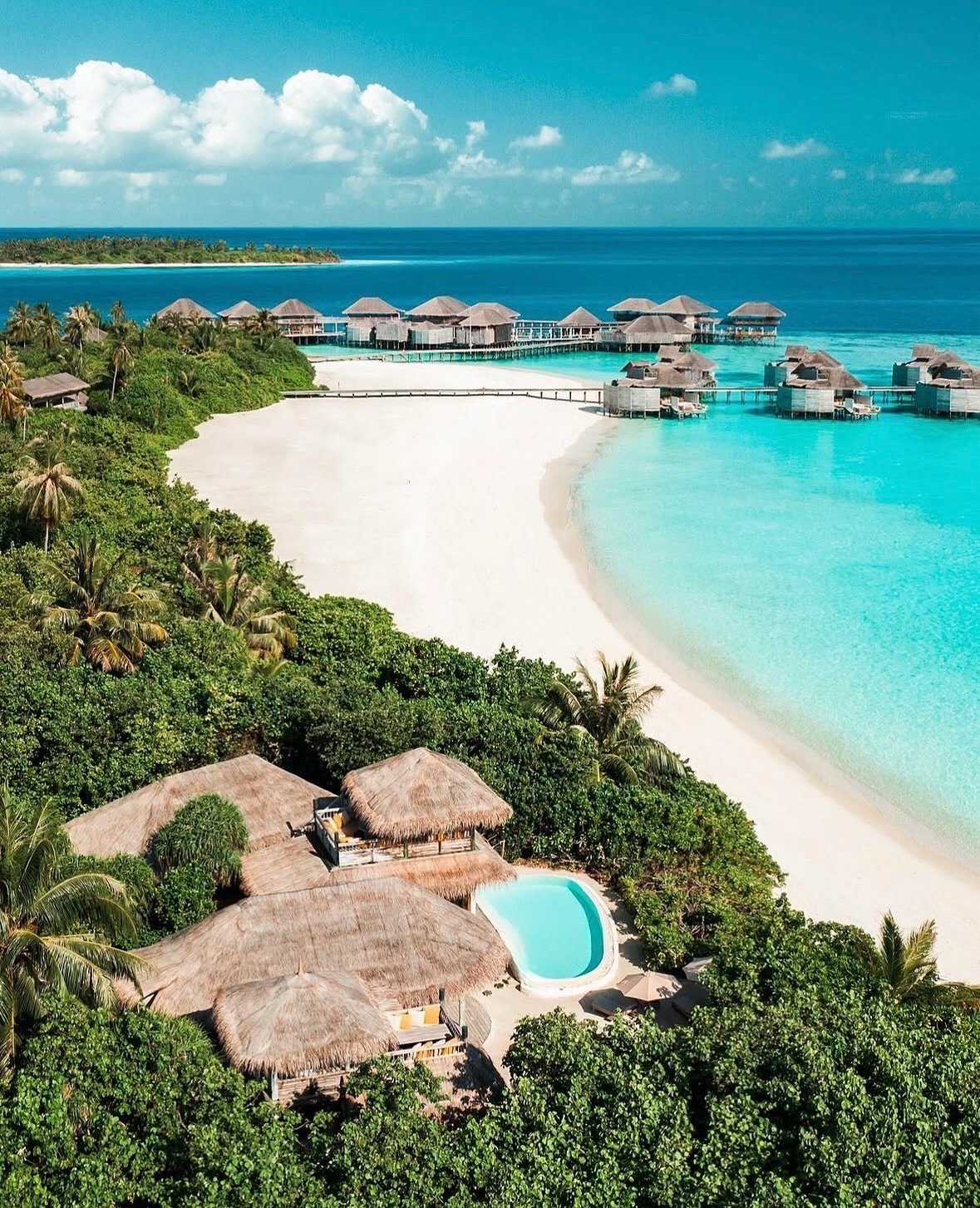 Six Senses Laamuu, Maldiverne 🤌🏼

En firstmover i d&eacute;n kaliber, som stadig holder 💯 mere end halvandet &aring;rti efter &aring;bningen 🤩

Lad os bare sl&aring; fast: Six Senses Laamu har sat barren h&oslash;jt 🥇 P&aring; alle niveauer. Mag