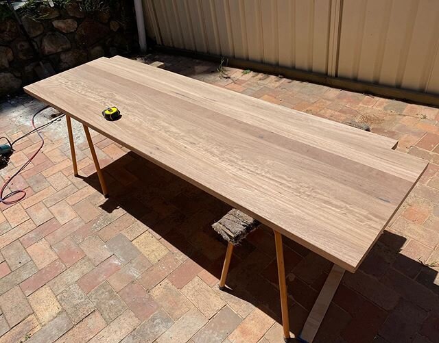 Awesome bench tops picked up from @round2timbersnewcastle this morning and in today :) ♻️ #recycledtimber #benchtop #timber