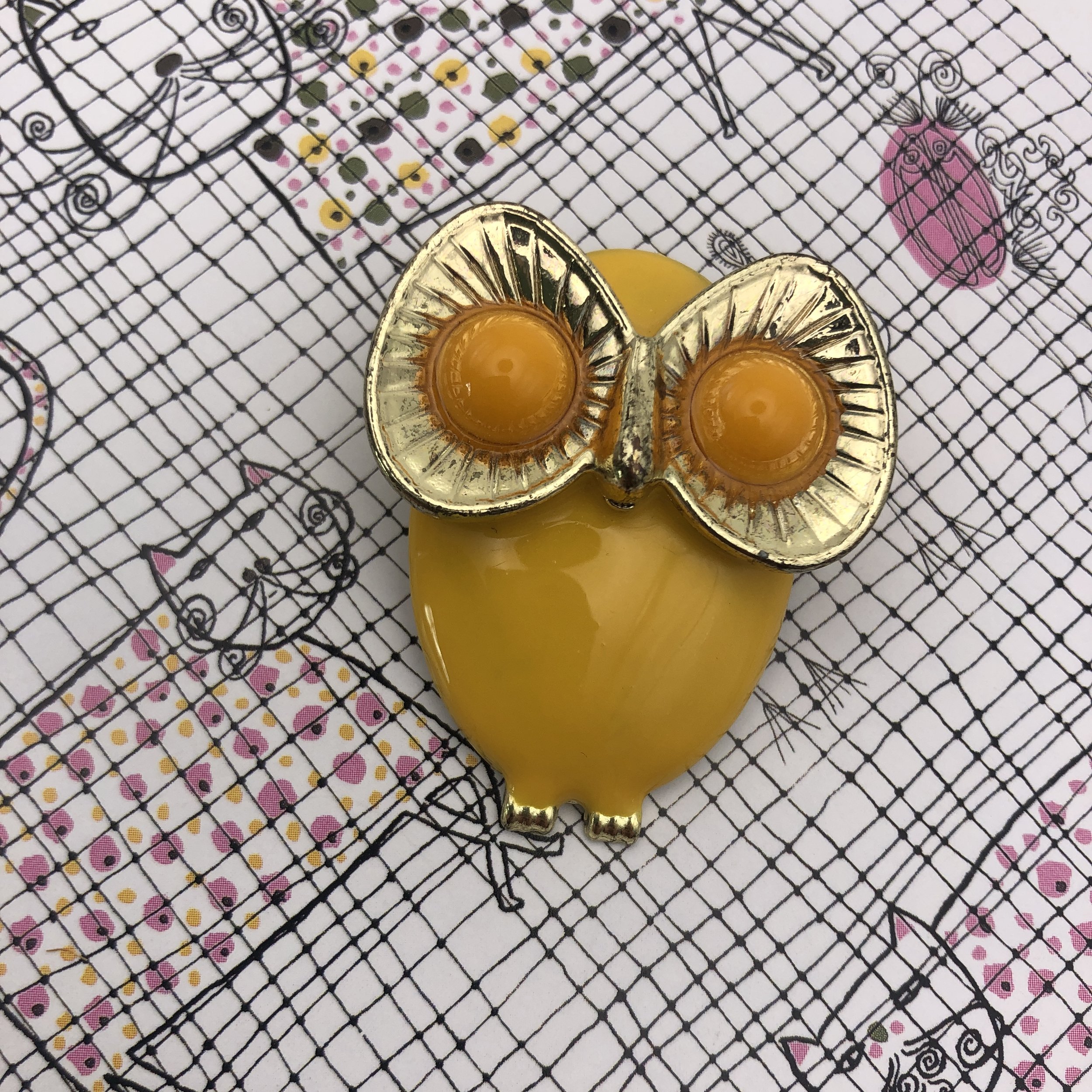 4 Tips on Starting Your Vintage Jewellery Collection