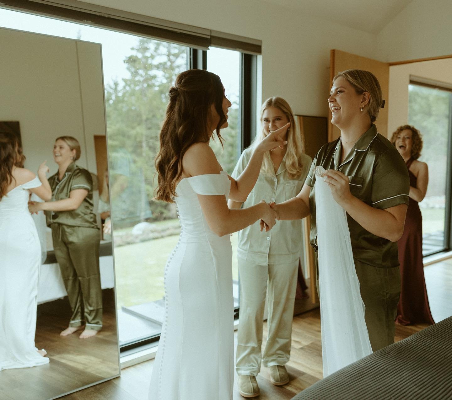 There&rsquo;s nothing quite like the excitement of a bride getting ready for her big day, surrounded by her closest friends. The laughter, the anticipation, the final touches of make-up and the shared memories, create an unforgettable atmosphere. It&