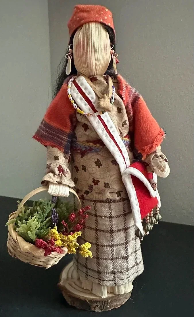 Cornhusk Doll Making Workshop with Laura Walkingstick