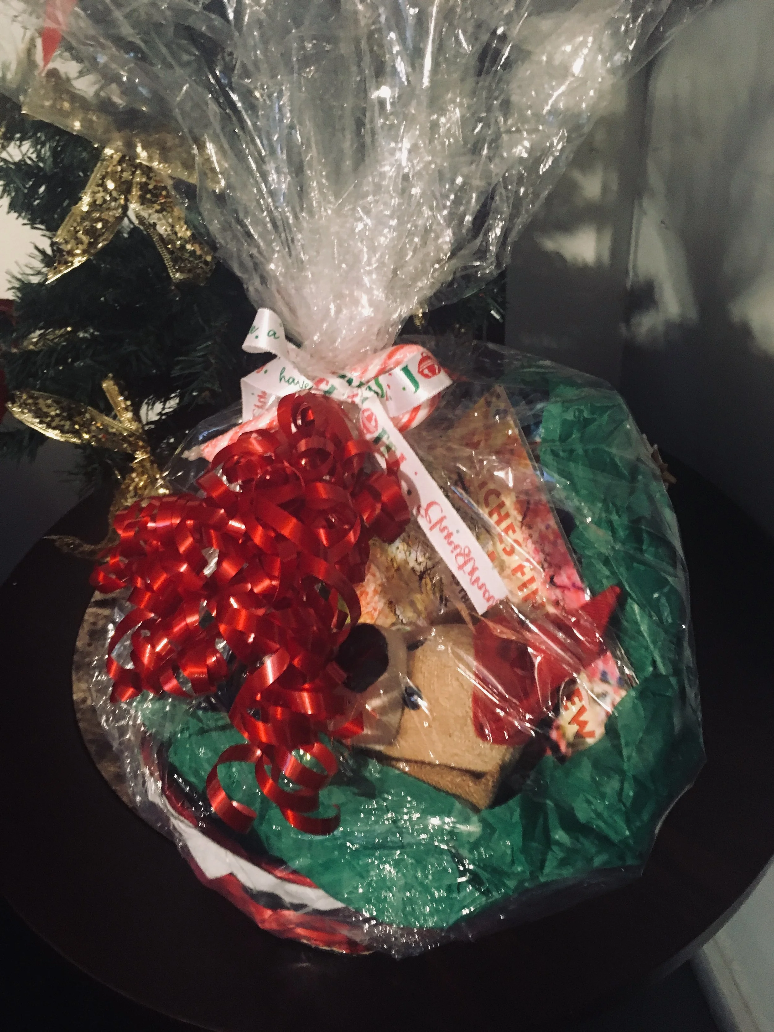 10-Book Christmas Basket