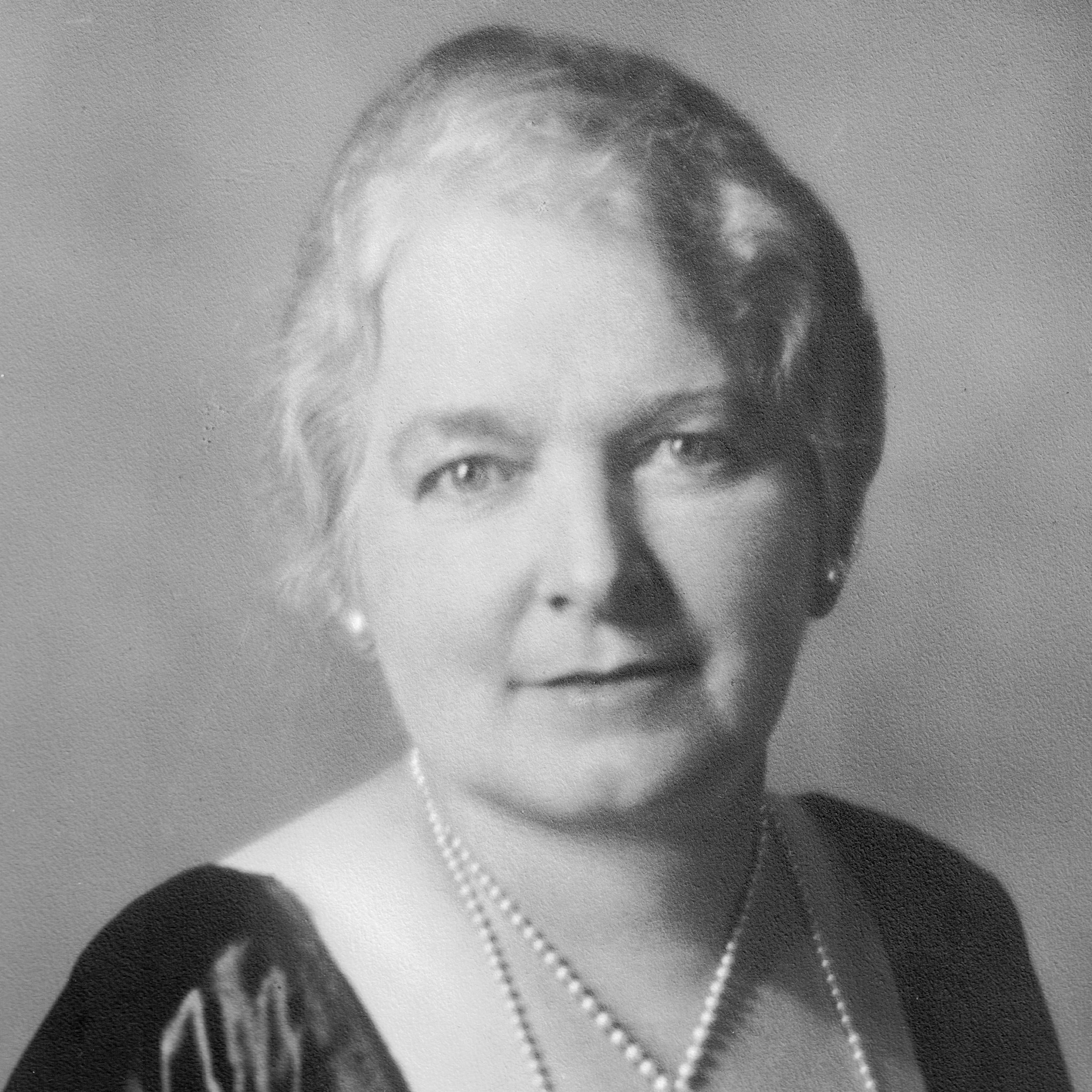 1922-23 Elizabeth Gillies