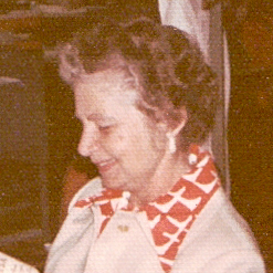 1977-78 Agnes Tuer