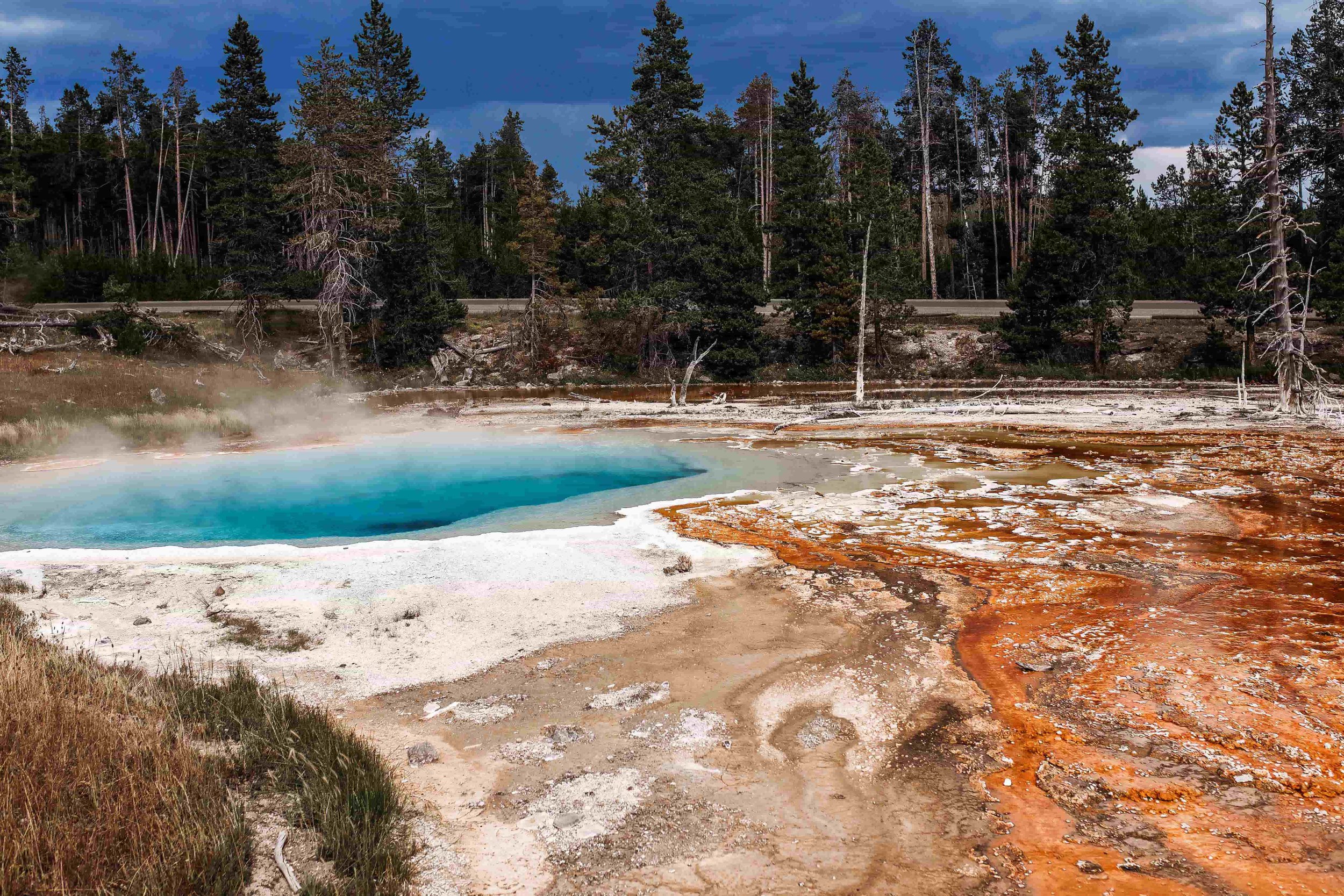 Yellowstone Gysers7.jpeg