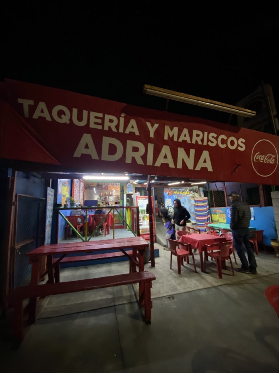 Taqueria y Mariscos Adriana