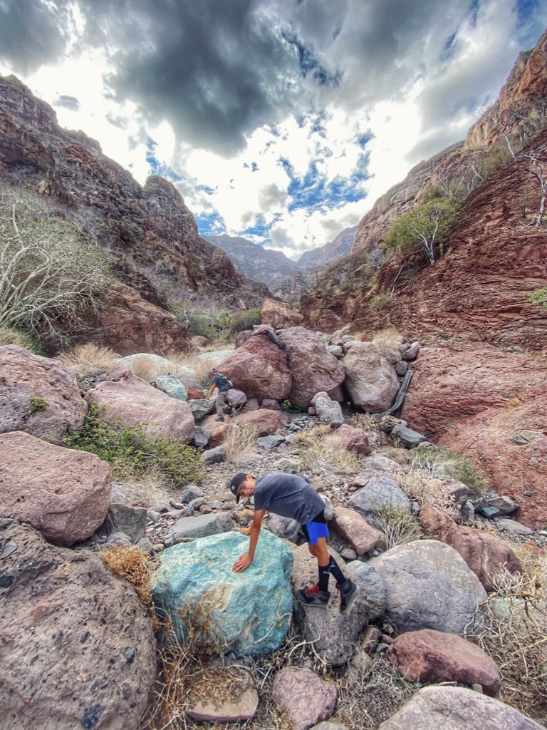 Hiking in Loreto, Baja California Sur.001.jpeg