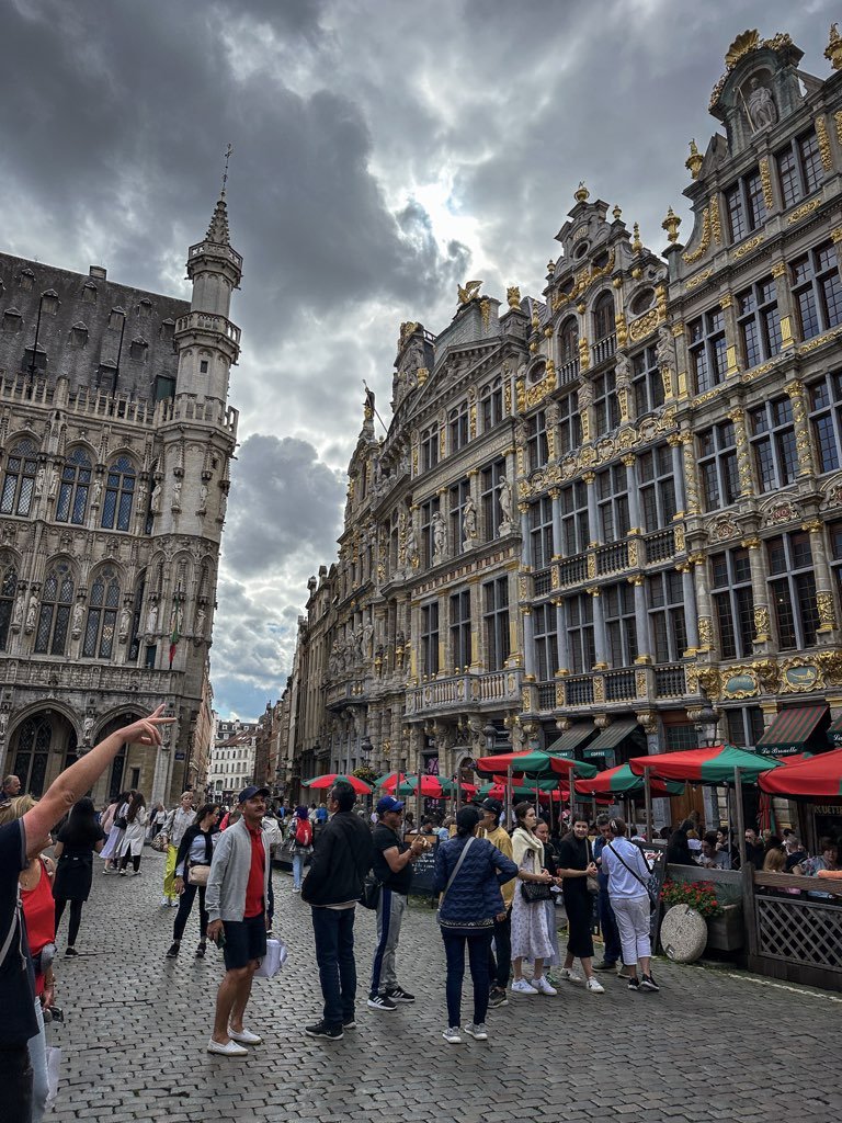 24 Hours in Brussels Belgium with kids.003.jpeg