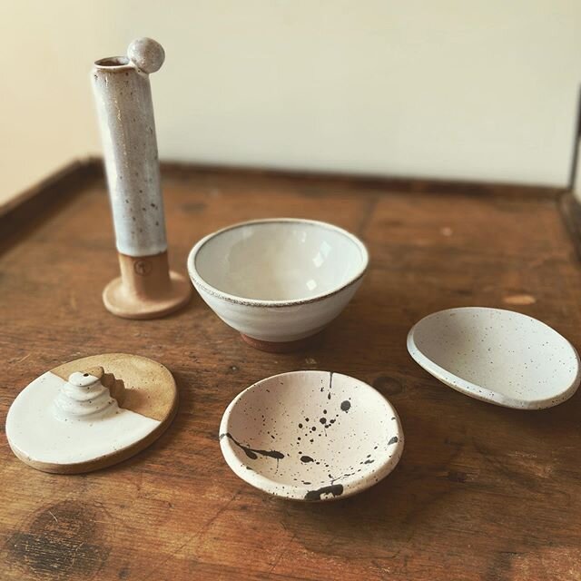 Loving these beautiful handmade ceramics from @willowvane. A nice reminder to support small businesses when you can, especially now!