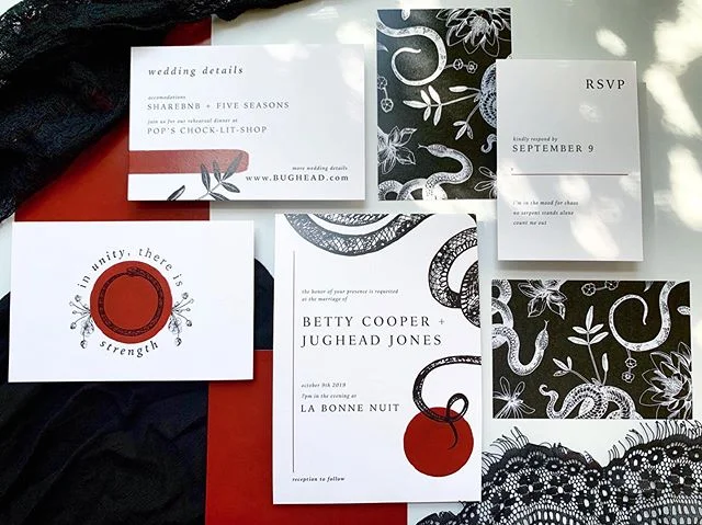 Any other Riverdale fans out there? 🙋🏻&zwj;♀️
Season 4 premiered yesterday and I thought what better time to share this custom Serpent Themed suite I made for fun while binging the past couple seasons! I think it sounds like it&rsquo;d be one hell 