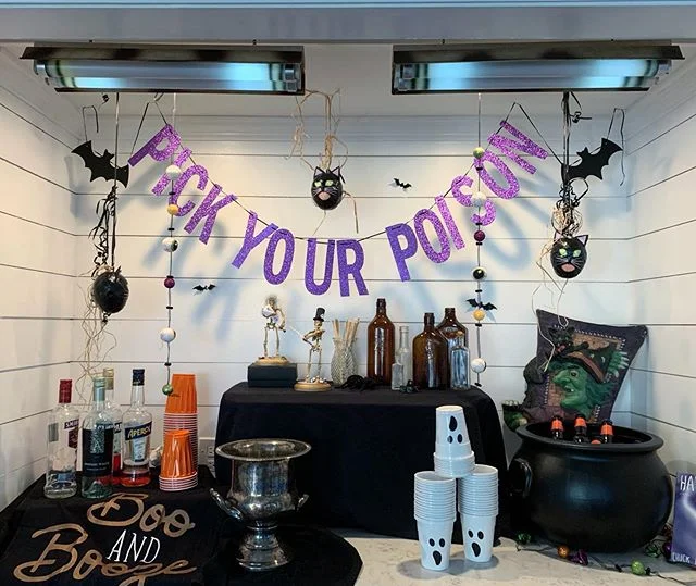 Here&rsquo;s some little next day peeks of how we transformed our place for our Halloween Bash @harmonyhousefarm 👻. One of my favorite rooms ended up being the &ldquo;creepy abandoned parlor&rdquo; I think the most detail went into that one! 🕸🔨