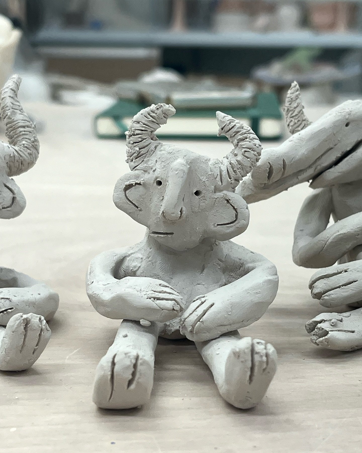some guys in progress. let&rsquo;s see if they all make it

#ceramics #sculpture #artistsoninstagram