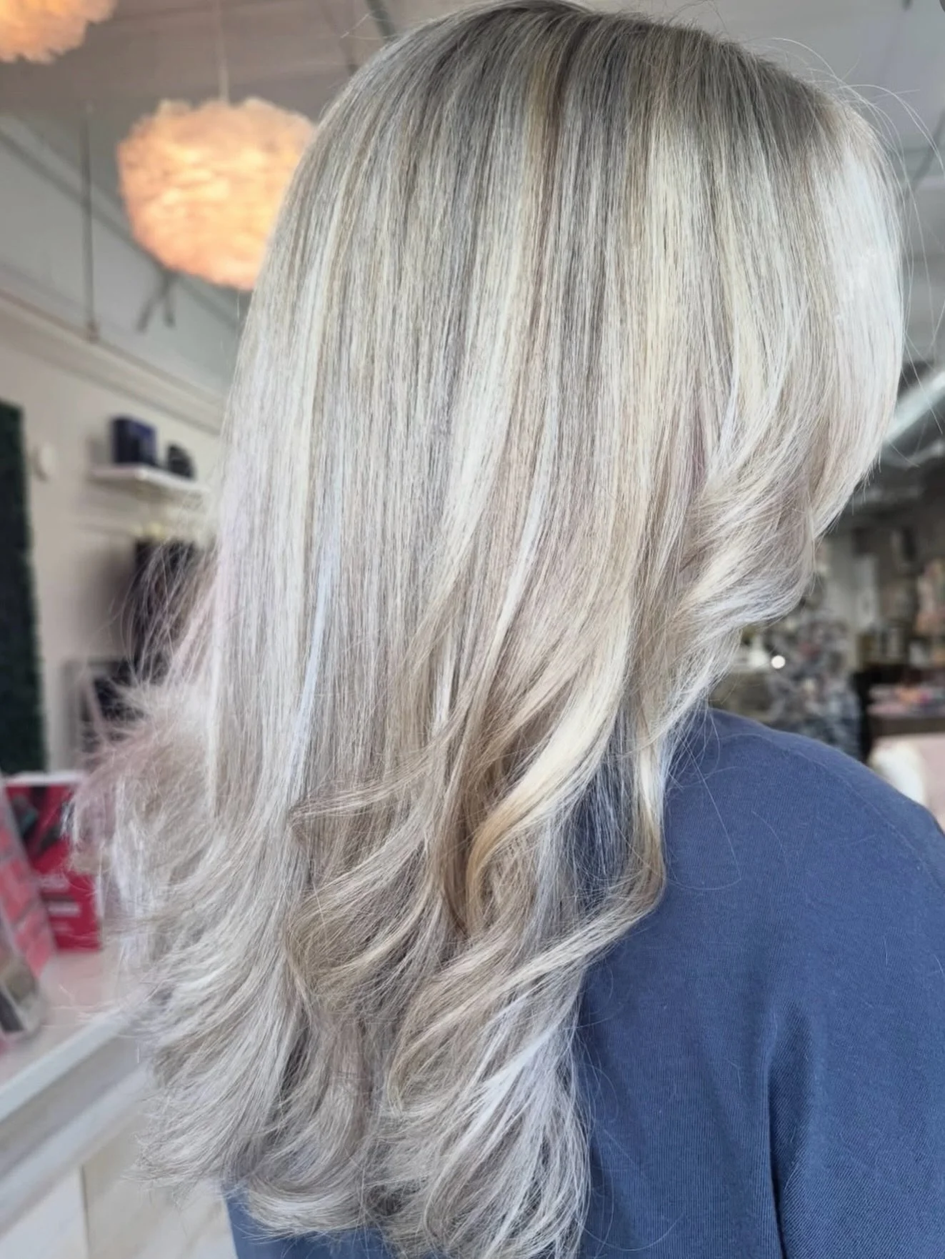 Weather Forecast ❄️ Icy Cold

Our team blonde of specialists can take your blonde from warm to icy ~ in the healthiest way possible.

Book with our team at www.hairandco.salon
.
.
.
#pensacola #downtownpensacola #pensacolahair #pensacolahairstylist #