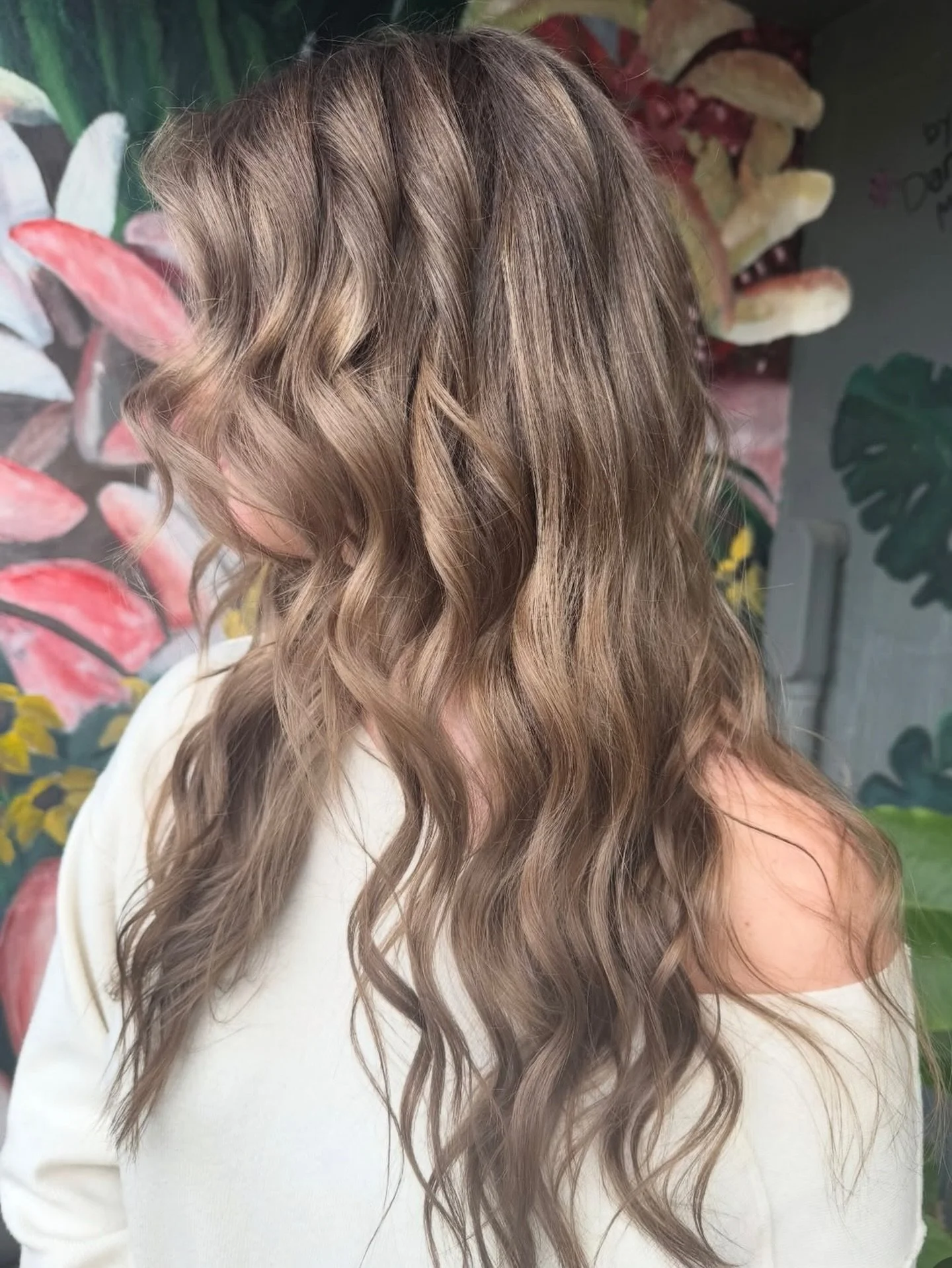 A little lived-in color inspo for your evening scroll&hellip;

Ready for a refresh?
Book with with our amazing hairstylists at www.hairandco.salon
.
.
.
#pensacolahairstylist #pensacolafl #850hairstylist #gulfcoasthairstylist #pensacolasalon