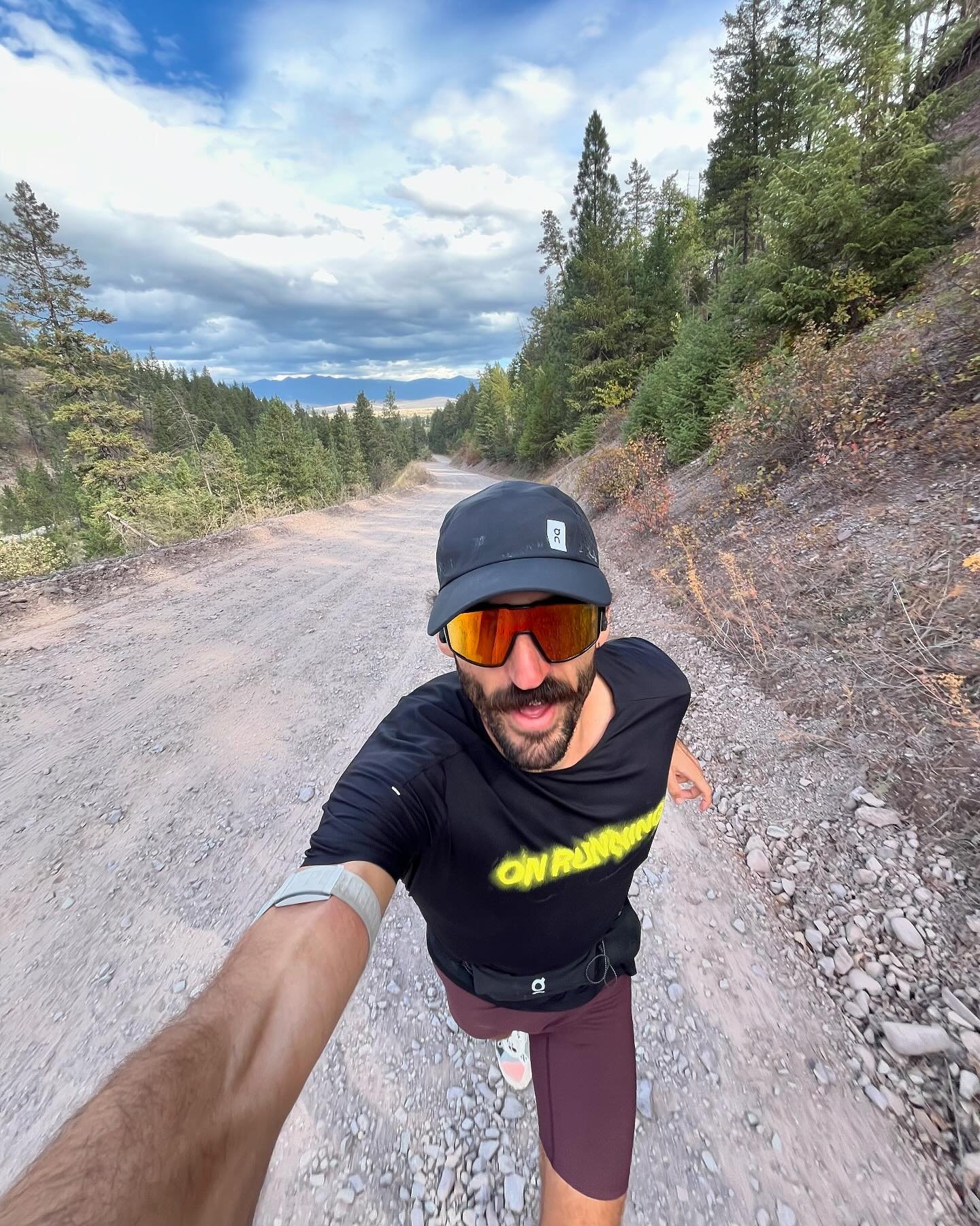 Made my way to Arizona yesterday to race the Javelina 100 mile! 🌵🌵🌵

I&rsquo;ve been having an absolute blast running flat and fast the last two months molding my mountain legs into flat man legs (swipe for two pics from flat life). Pretty dang ja