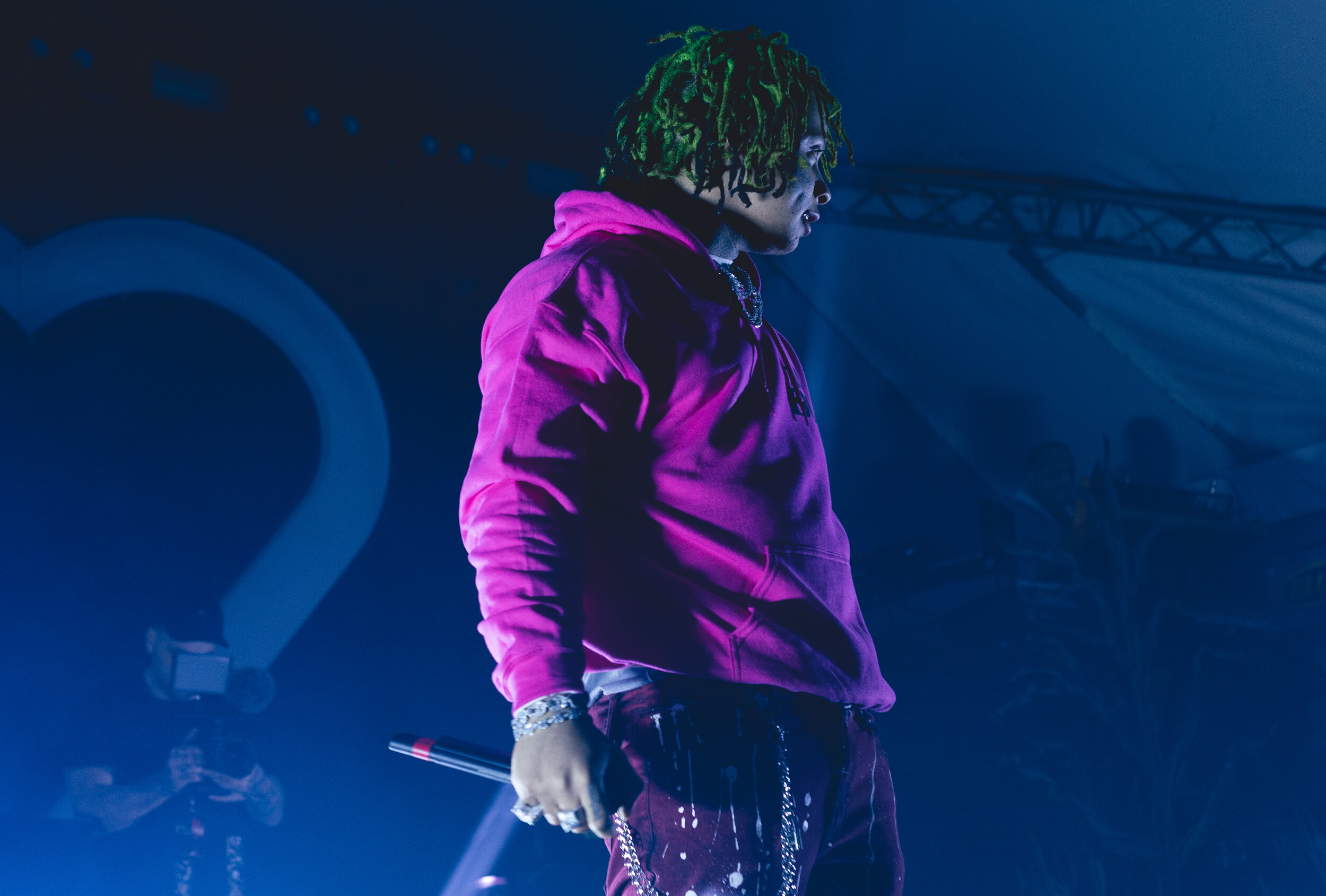  Trippie Redd takes the stage and hypes up the crowd. He is currently promoting his 4th mixtape entitled  A Love Letter to You 4,  and will head to Europe after his North American tour. 