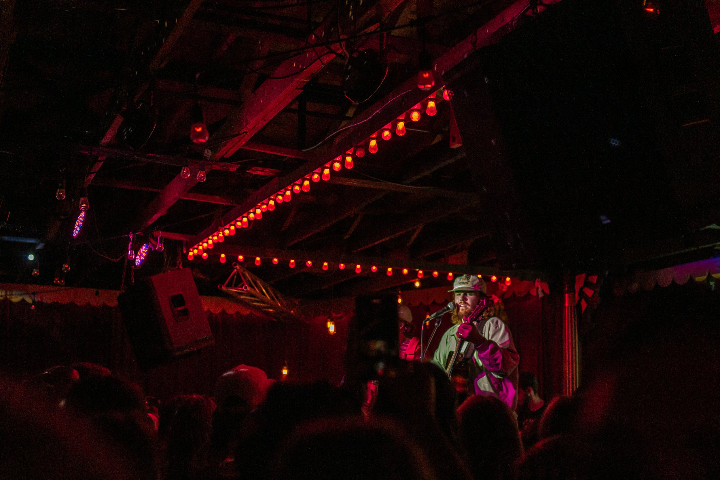  The crowd enjoys Briscoe’s first headlining show. 