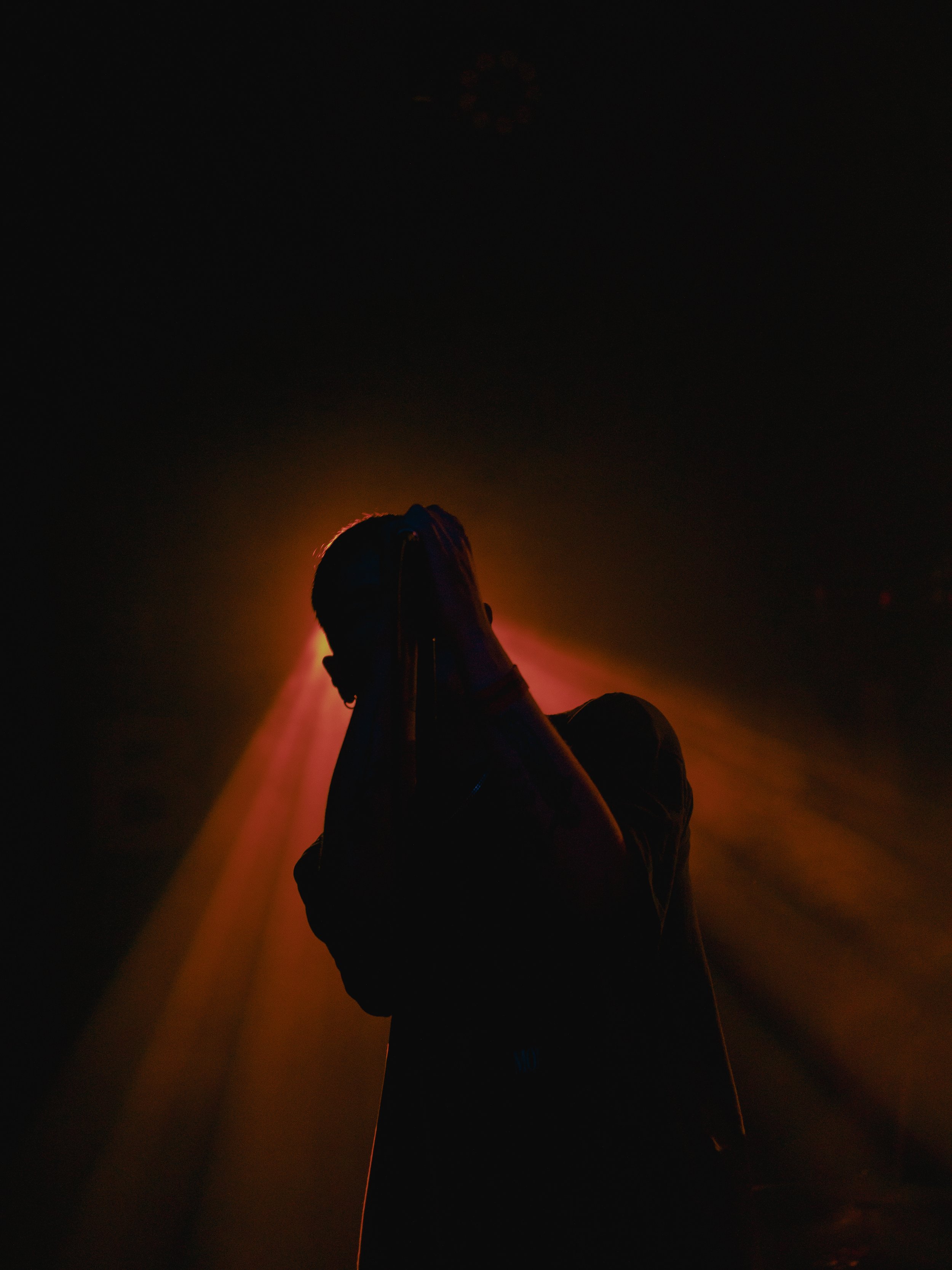  Boston Manor frontman Henry Cox puts on an intense performance. 